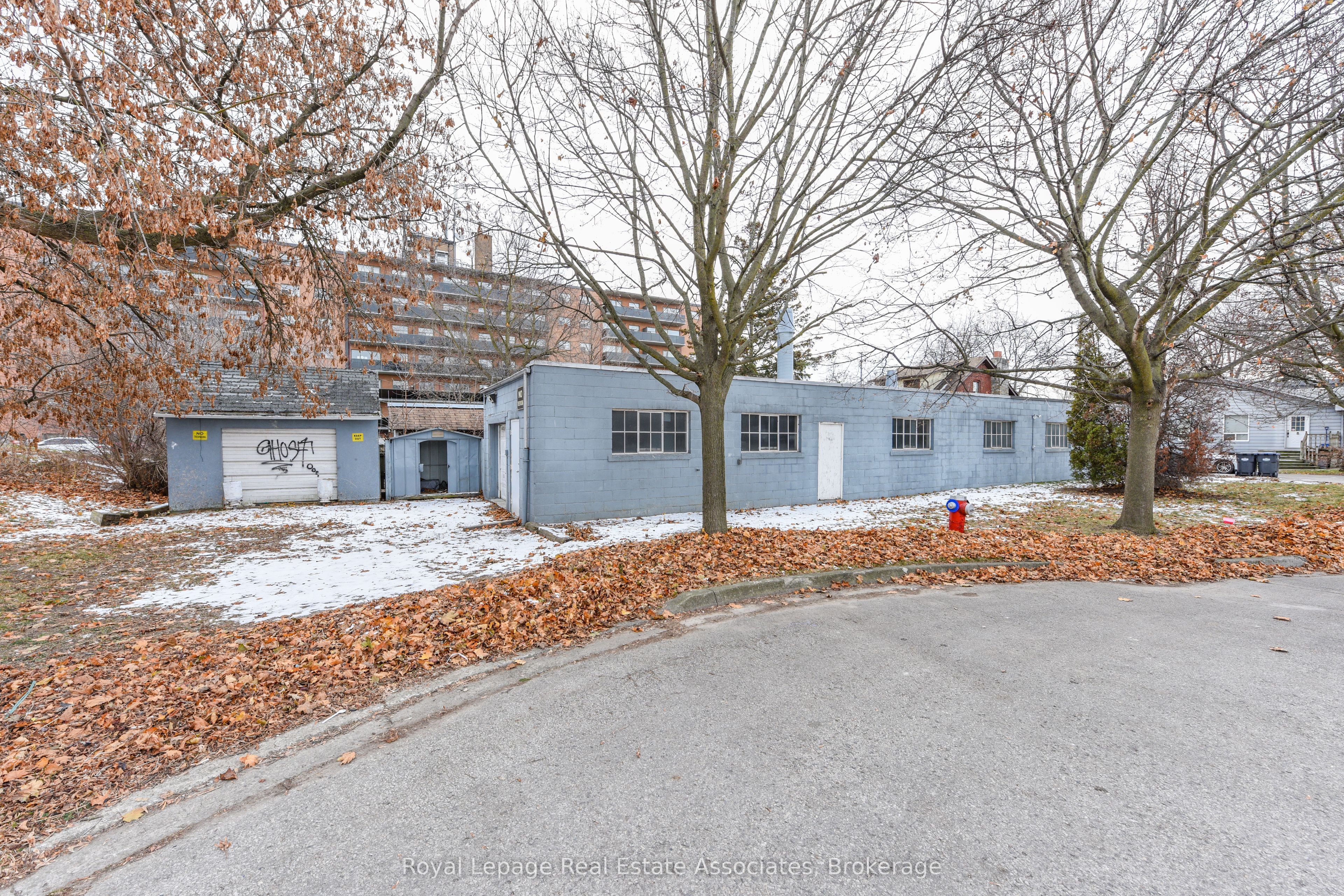 1089 Seneca Avenue #Rear Property Photo 1