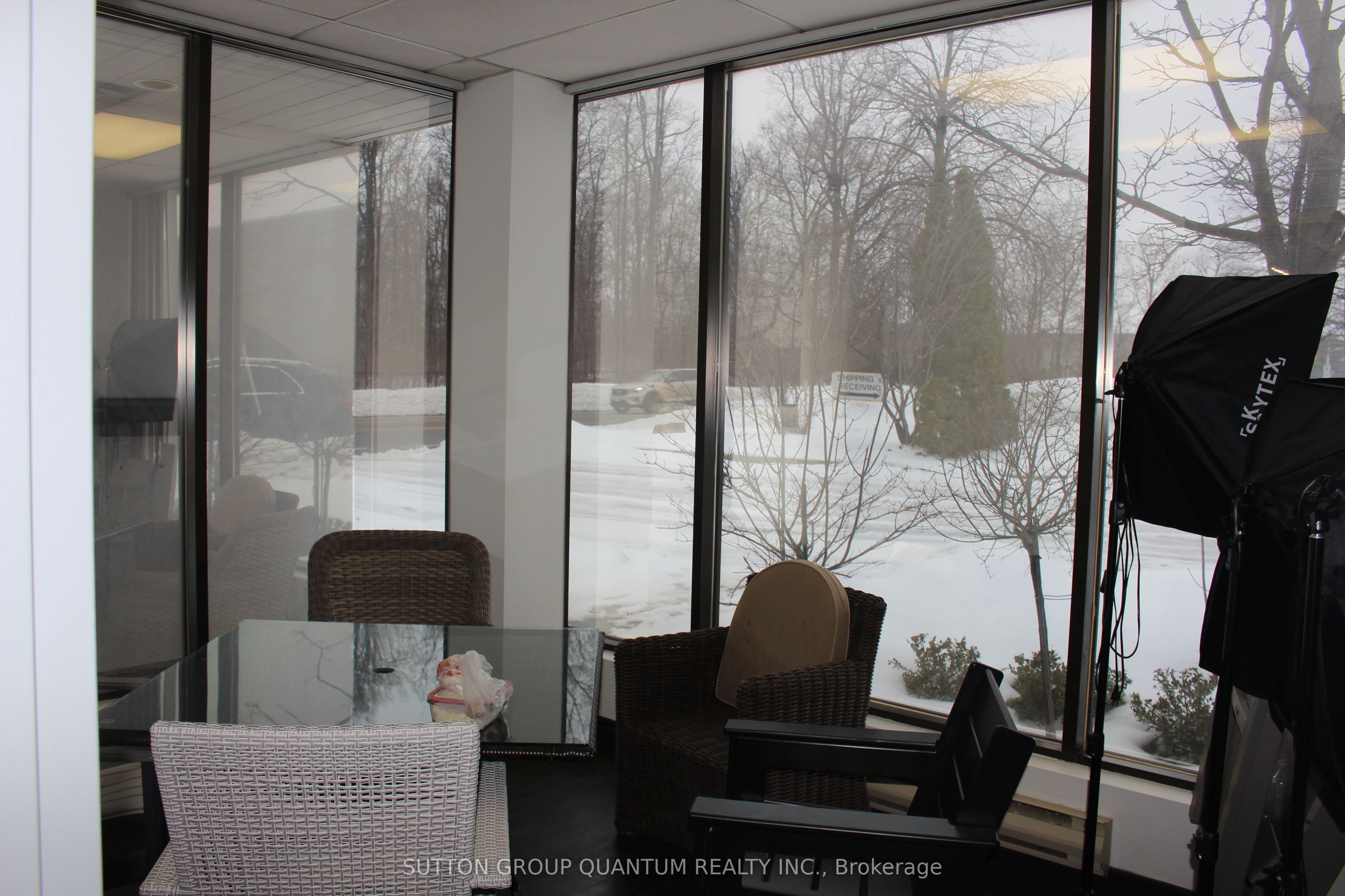 2239 Winston Park Drive Property Photo 12