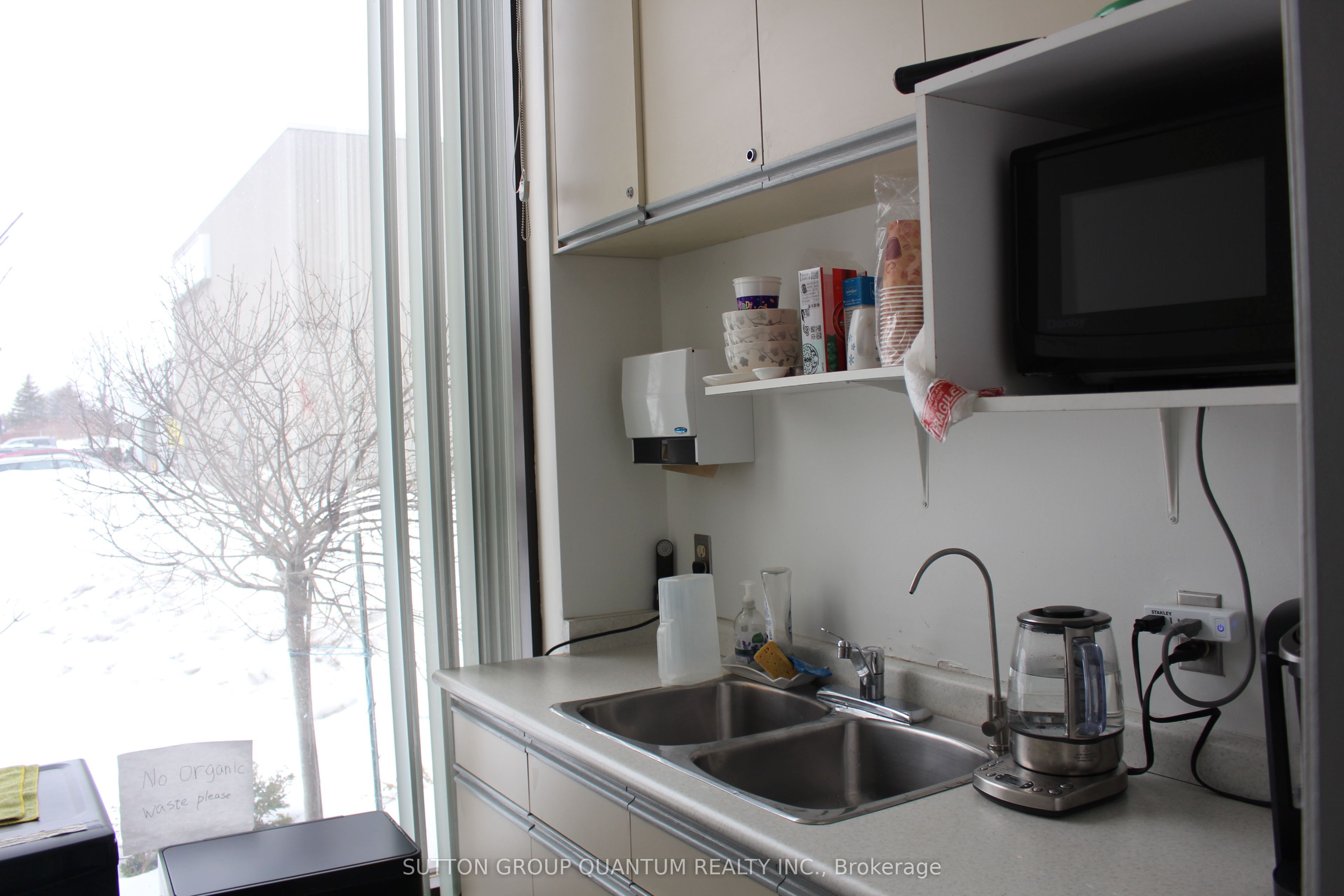 2239 Winston Park Drive Property Photo 14