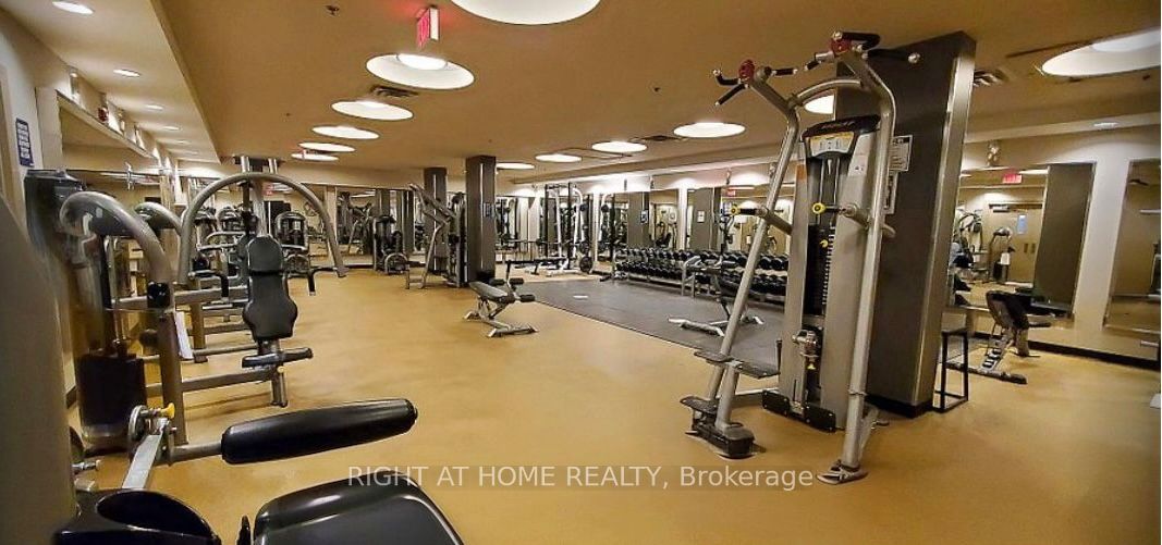 50 Absolute Avenue 1806 Property Photo 16