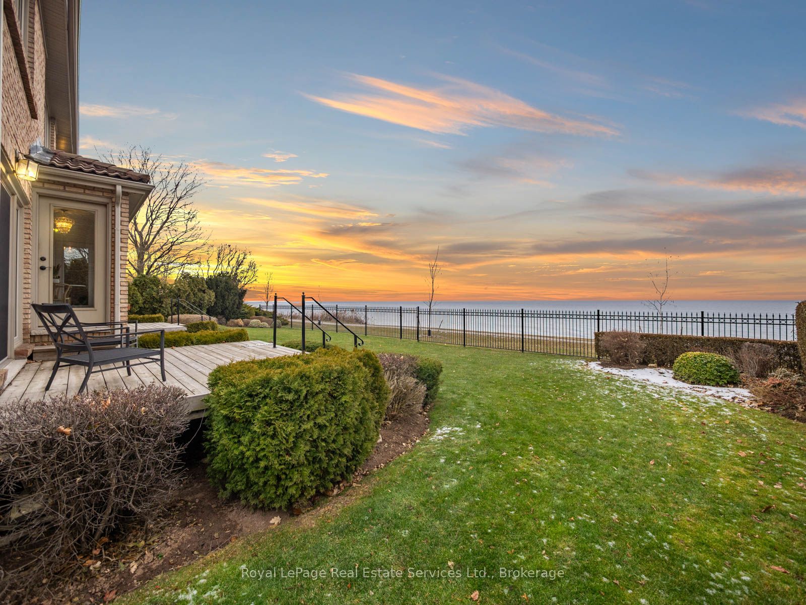 3286 Shelburne Place Property Photo 4
