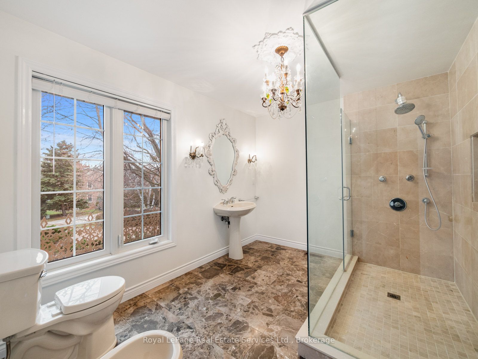 3286 Shelburne Place Property Photo 24