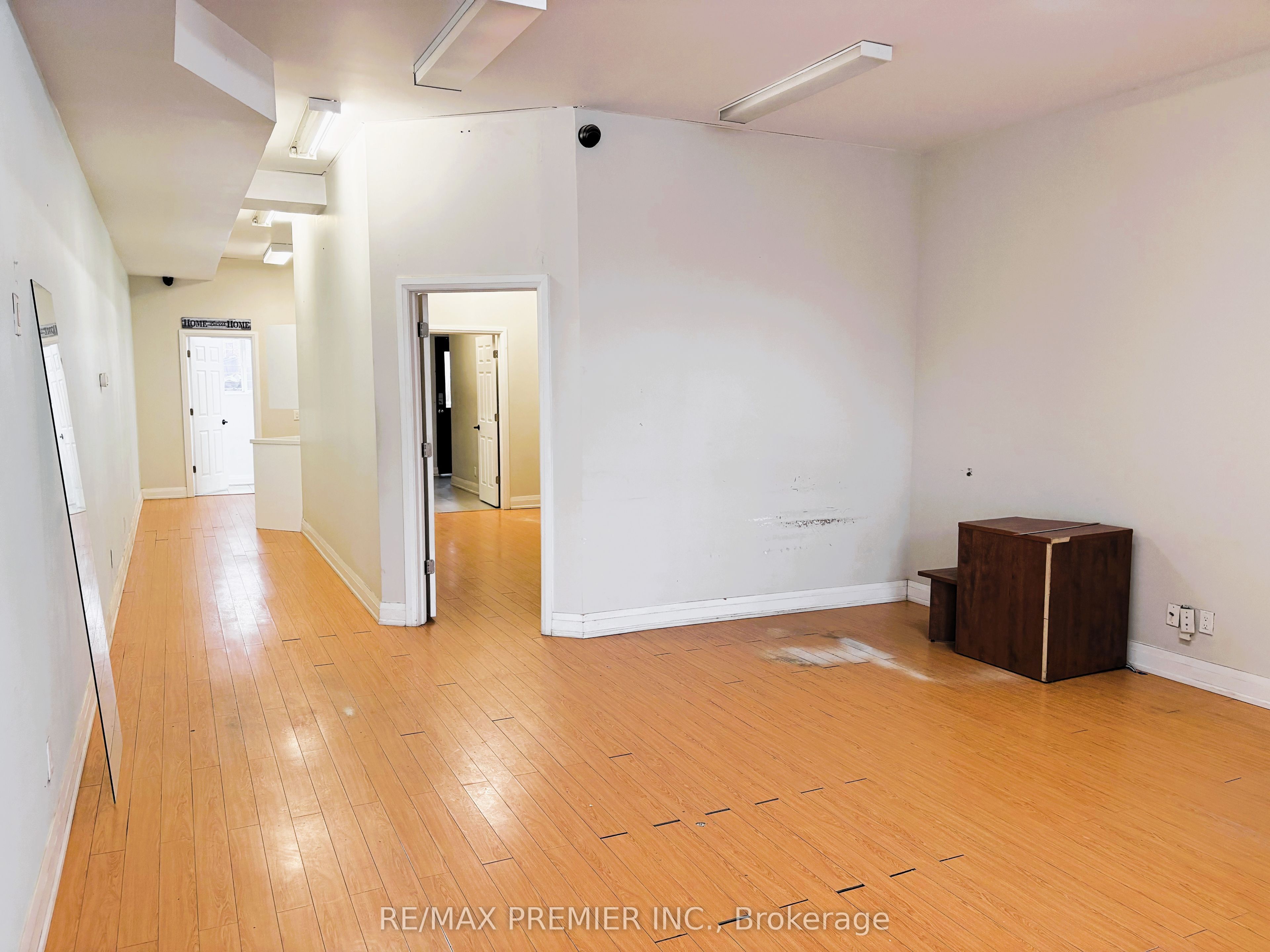 269 Scarlett Road Property Photo 3