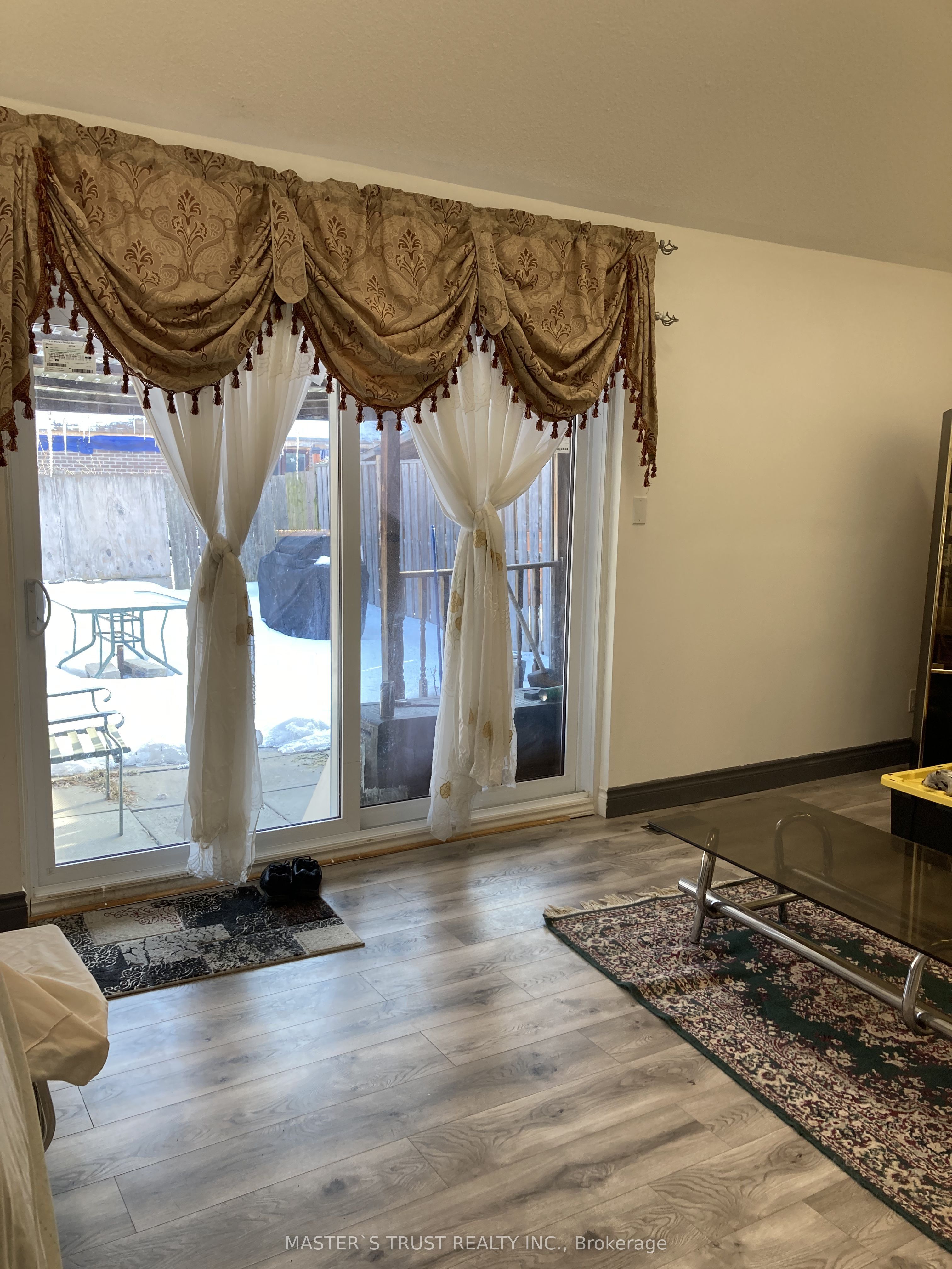 374 Driftwood Avenue #6 Property Photo 8