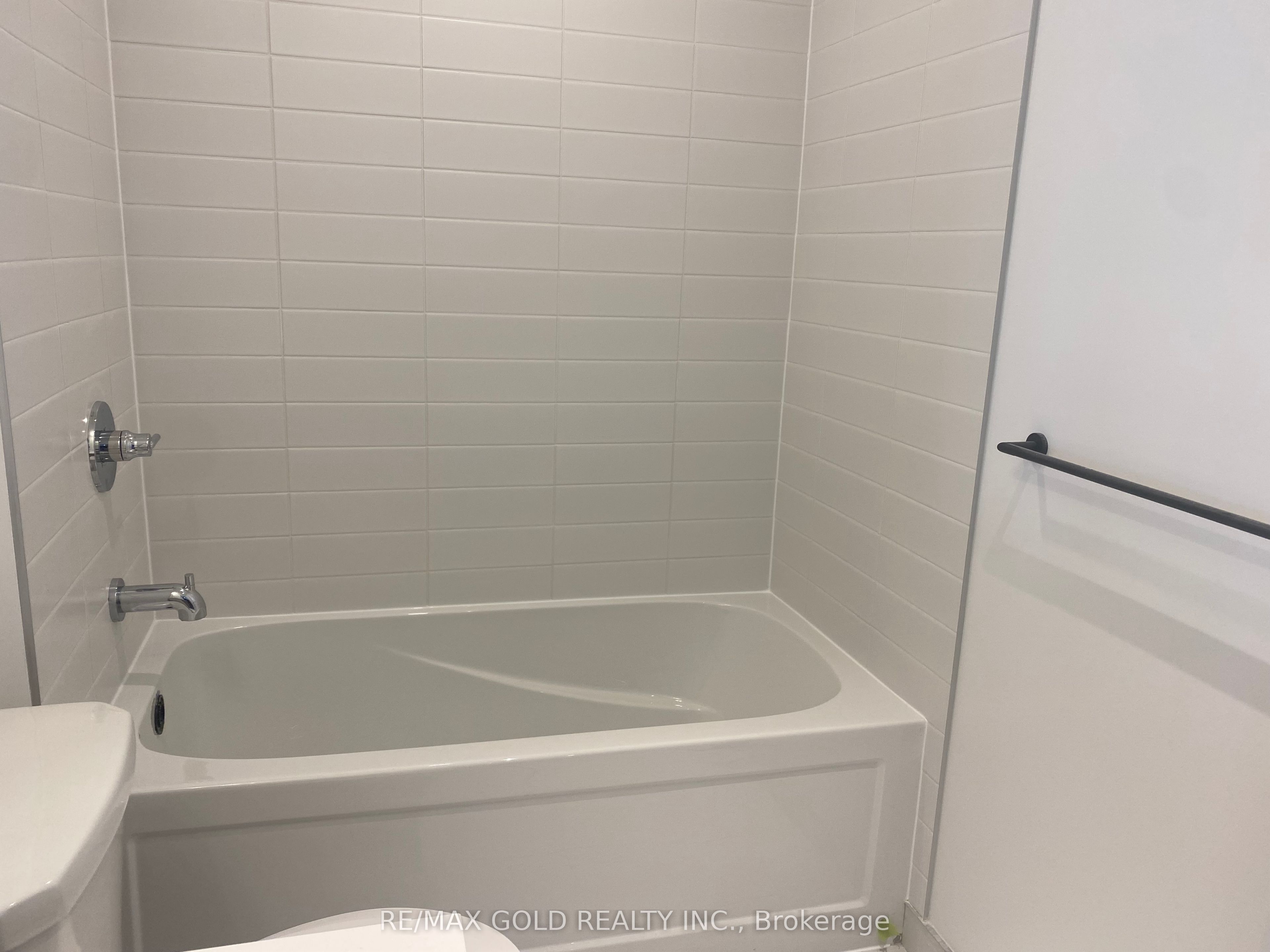 10 Lagerfeld Drive 301 Property Photo 8