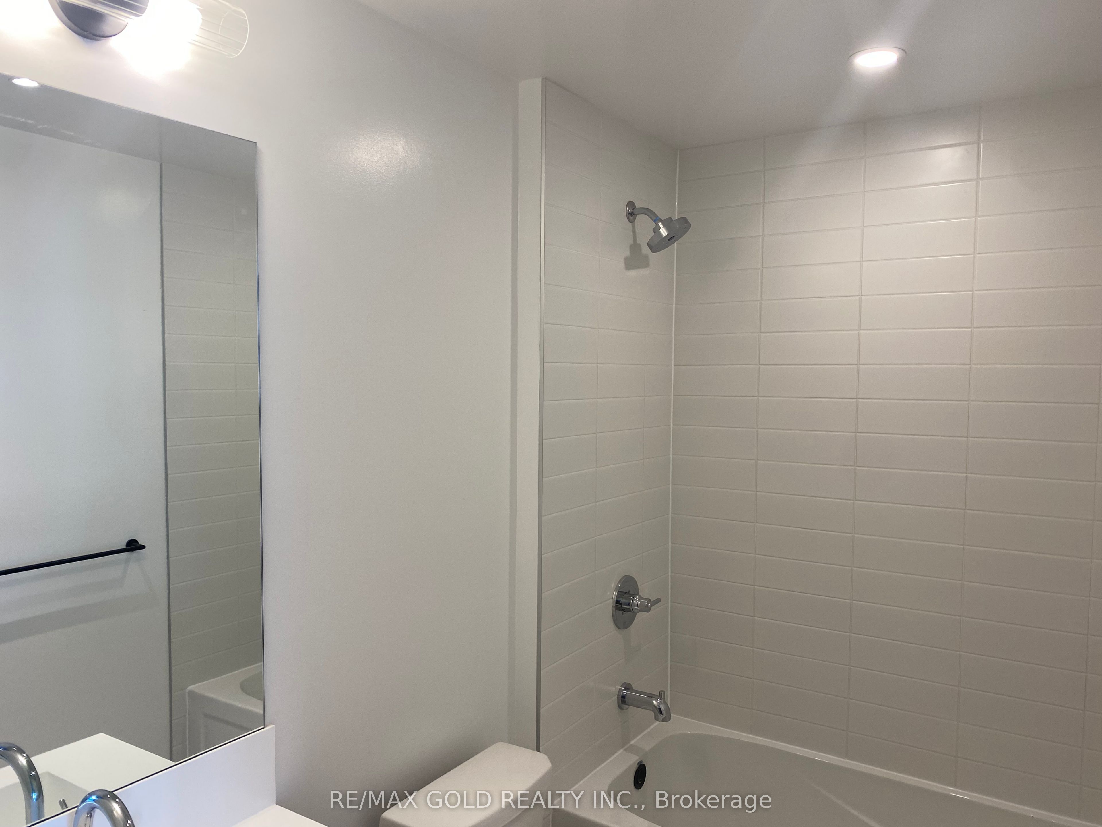 10 Lagerfeld Drive 301 Property Photo 9