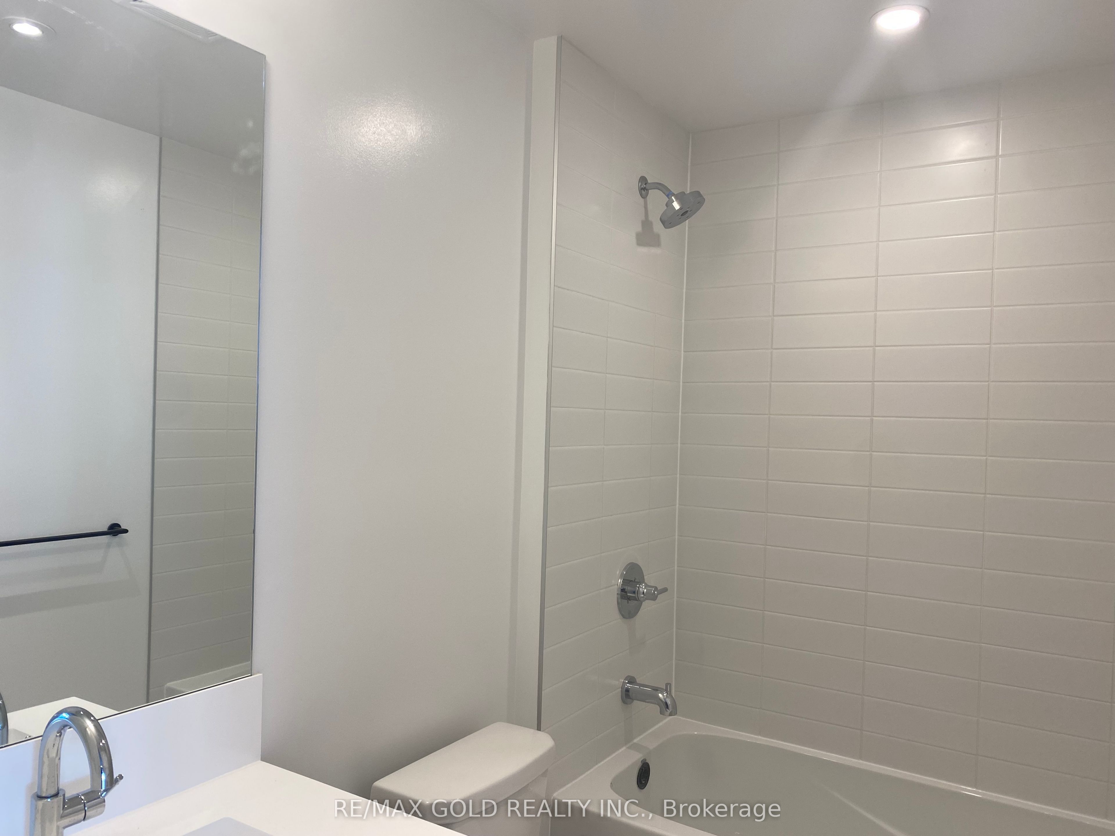 10 Lagerfeld Drive 301 Property Photo 10