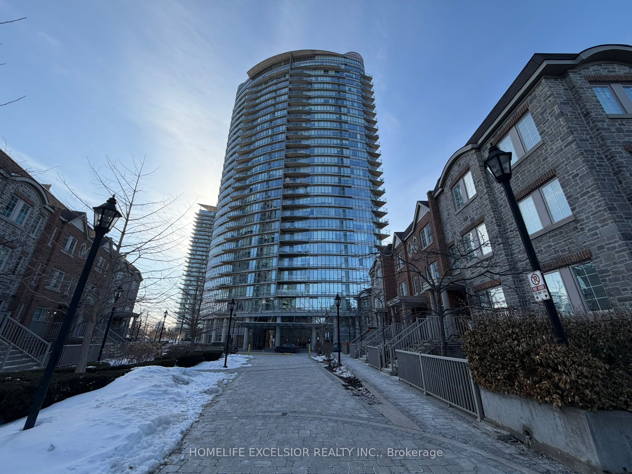 15 Windermere Avenue 2411 Property Photo 1
