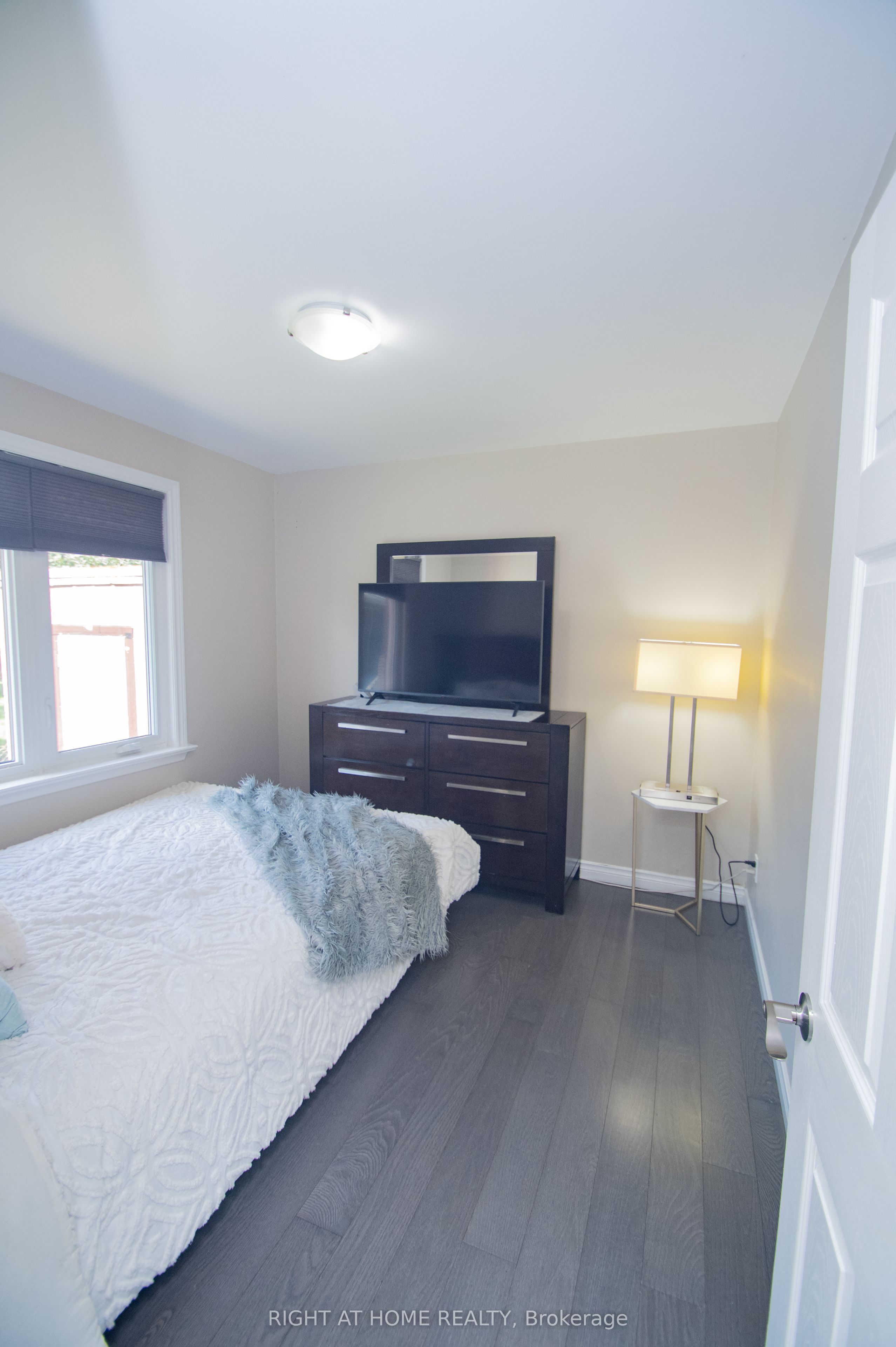 65 Bridgenorth Crescent Property Photo 7