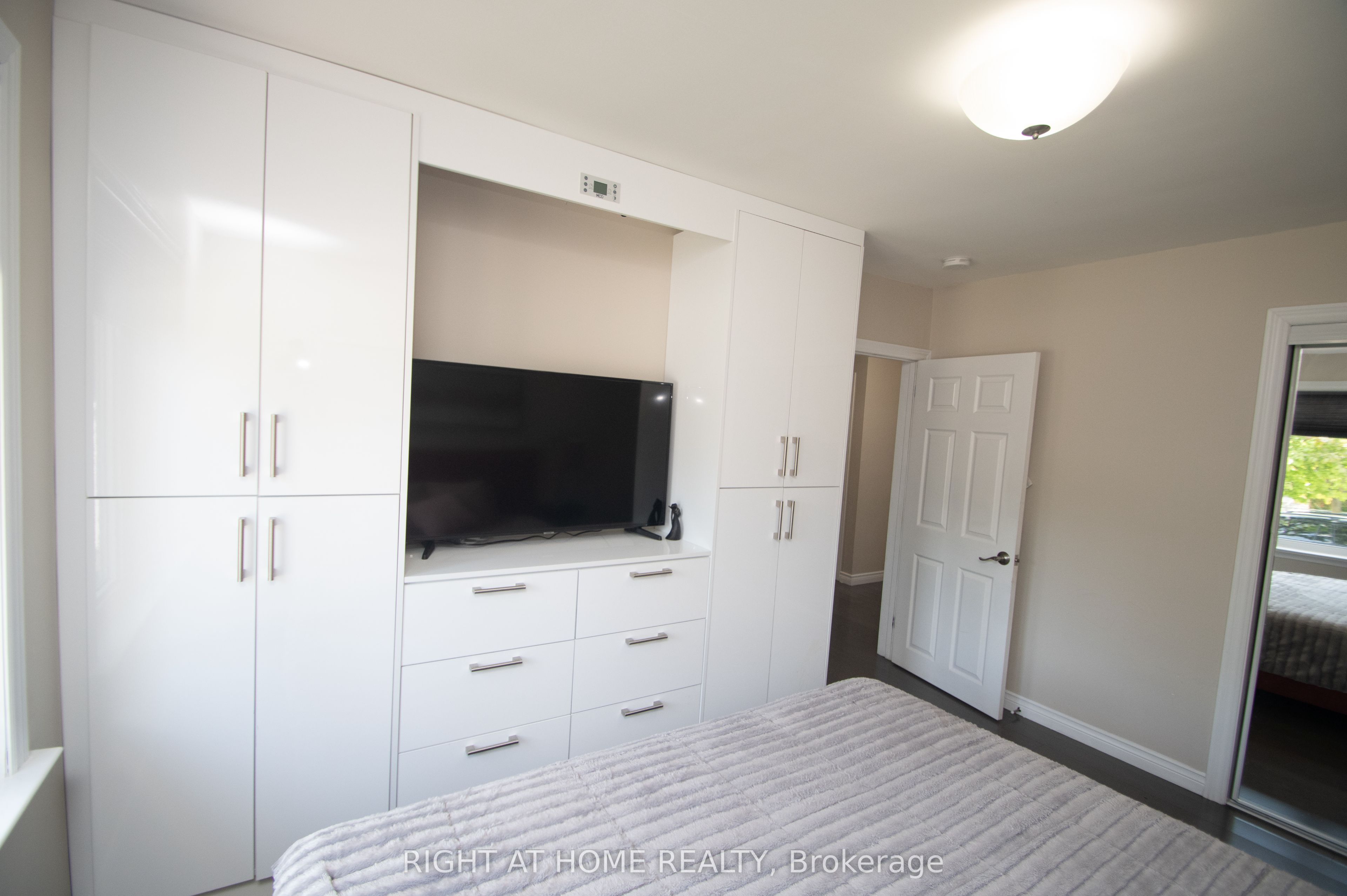 65 Bridgenorth Crescent Property Photo 9