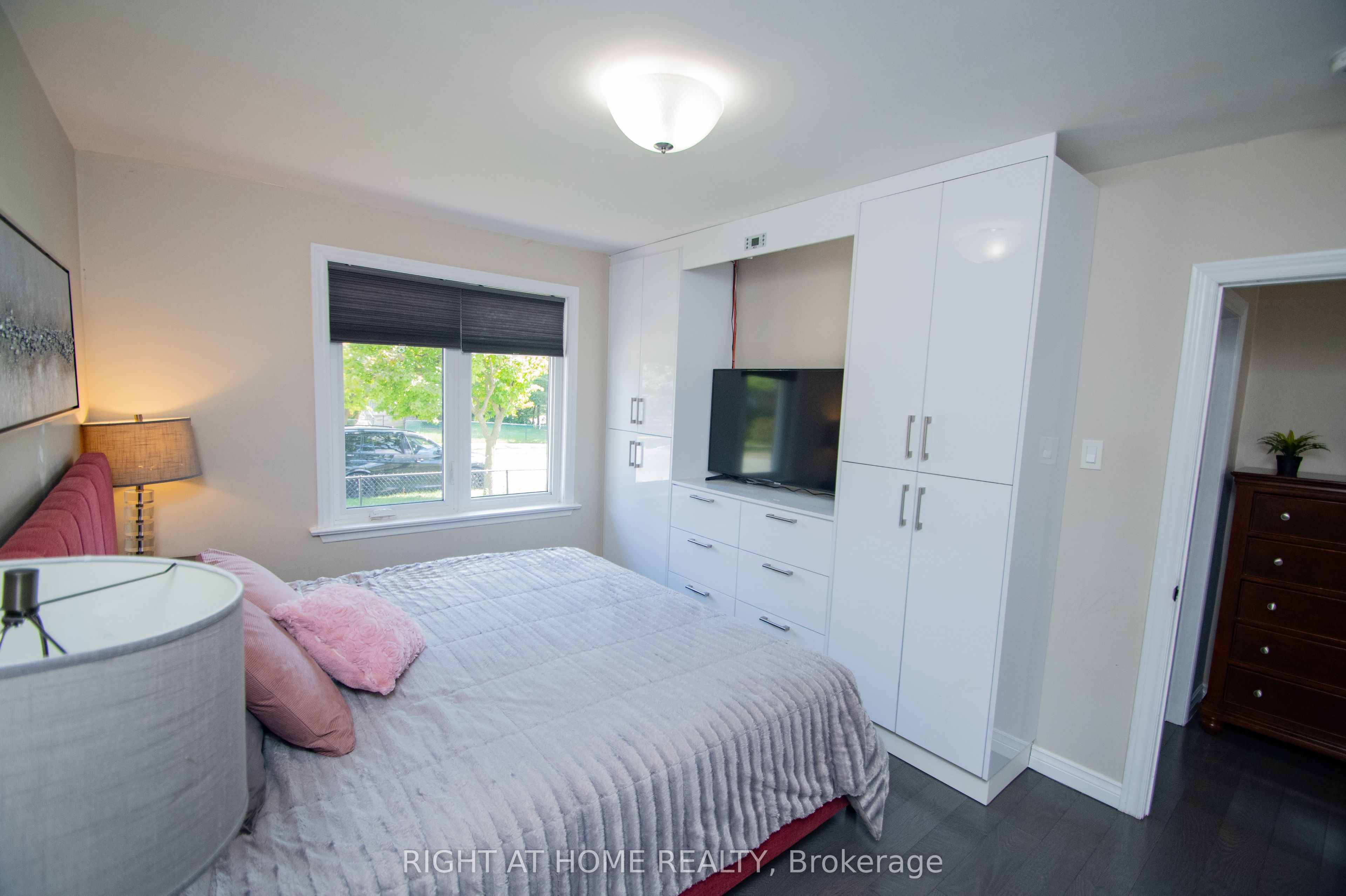 65 Bridgenorth Crescent Property Photo 14