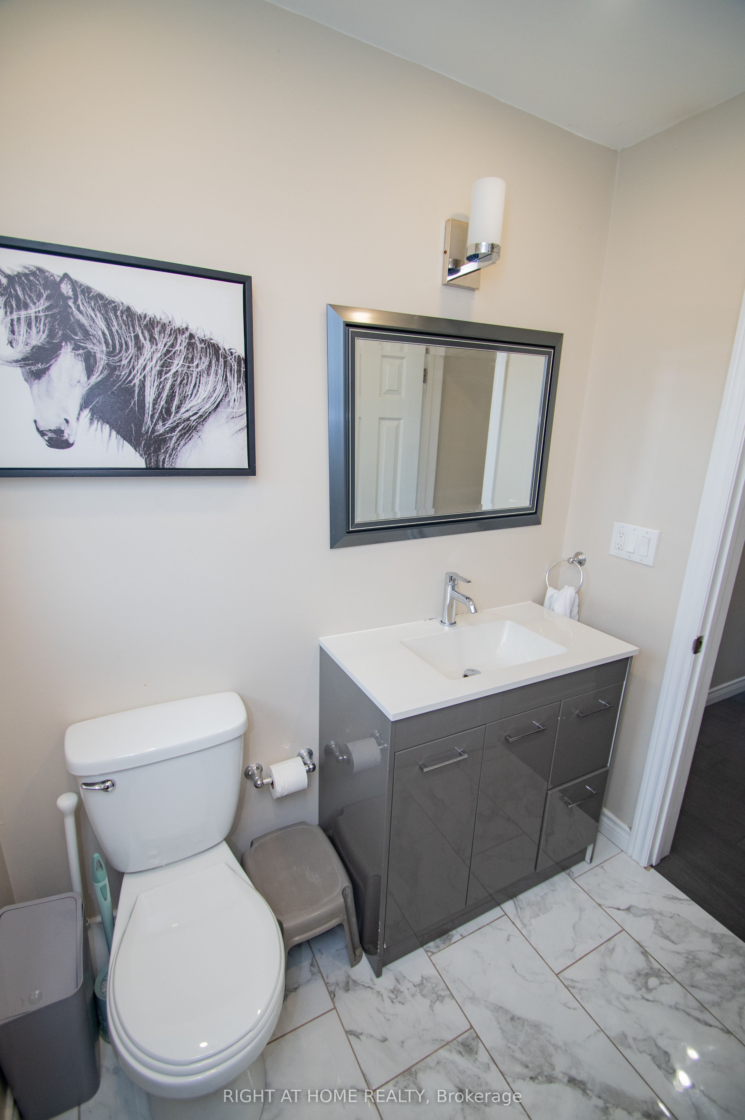 65 Bridgenorth Crescent Property Photo 15