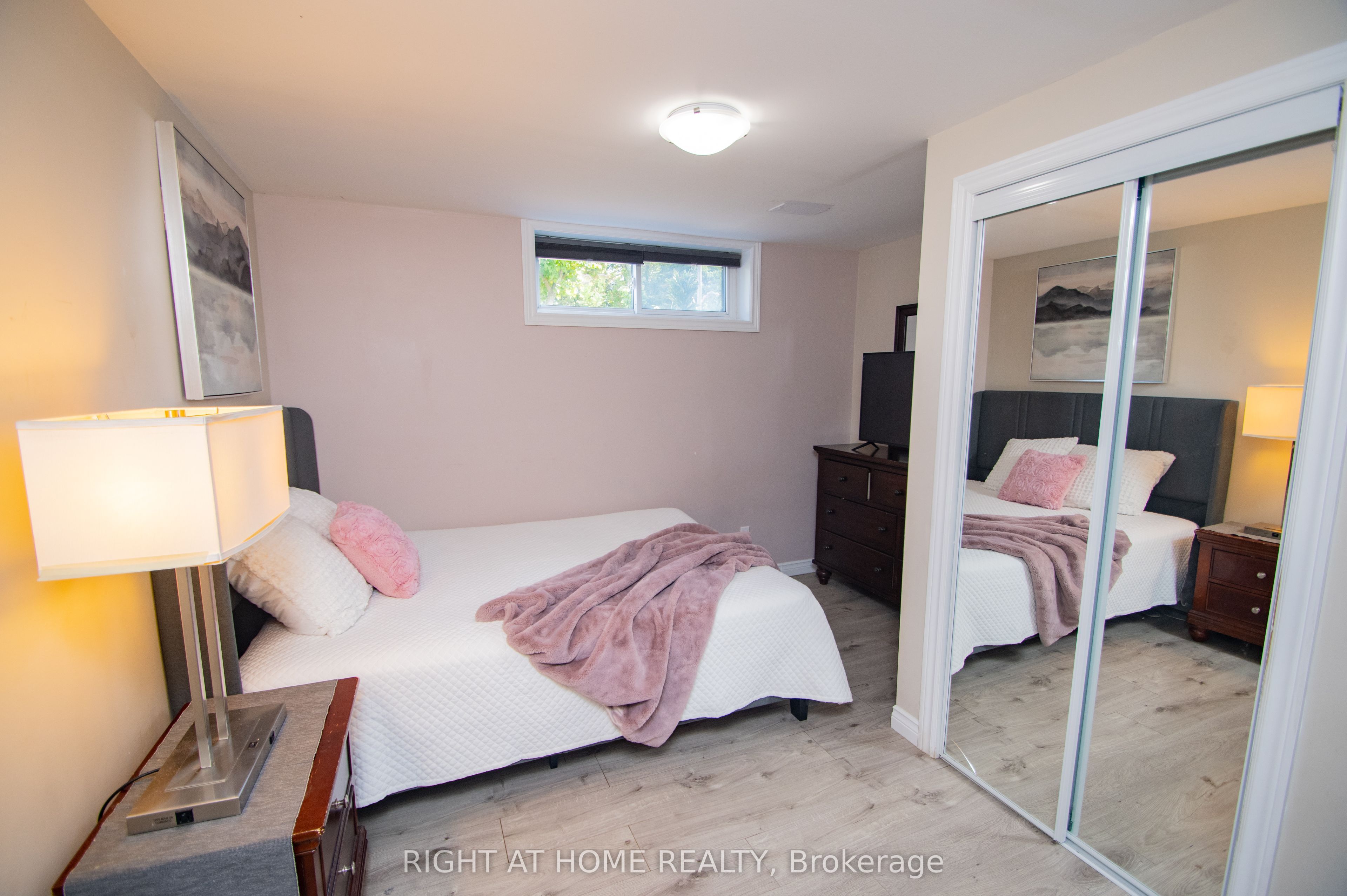 65 Bridgenorth Crescent Property Photo 23