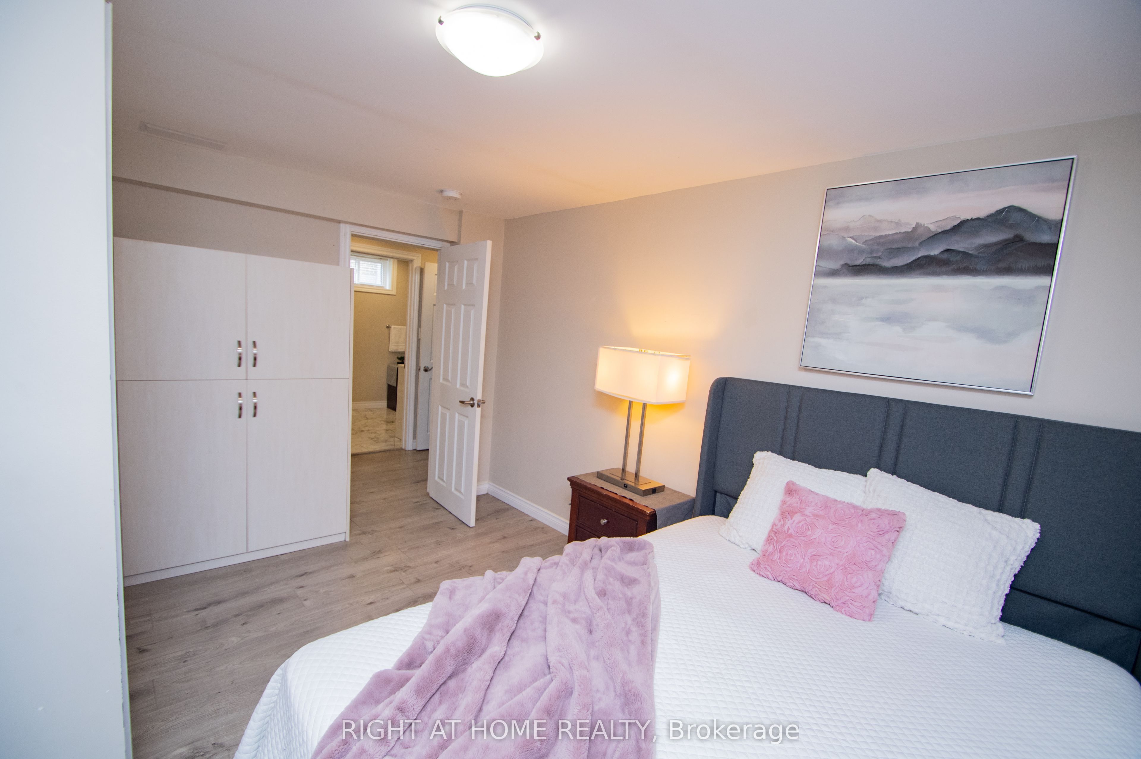 65 Bridgenorth Crescent Property Photo 24
