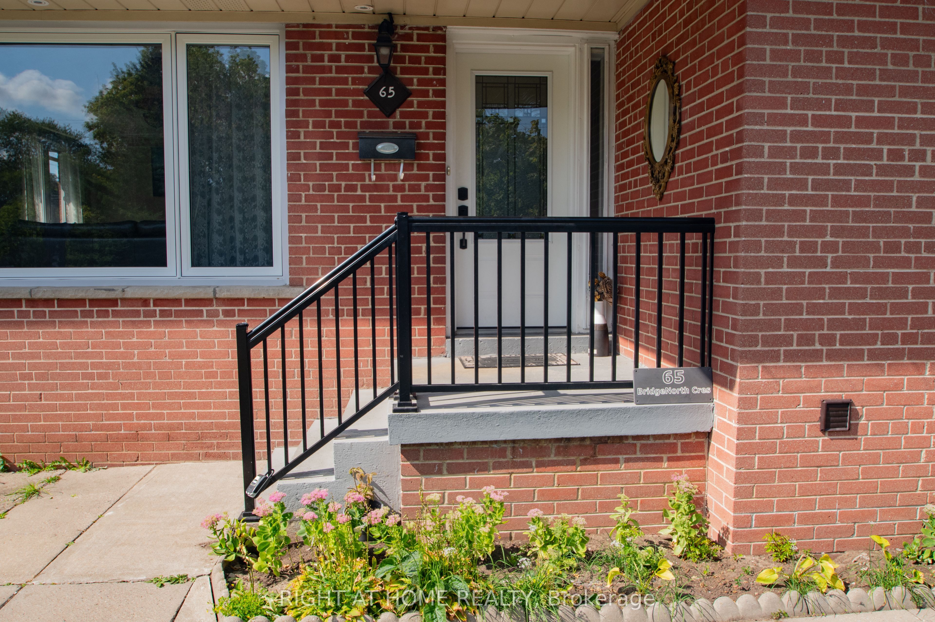 65 Bridgenorth Crescent Property Photo 31