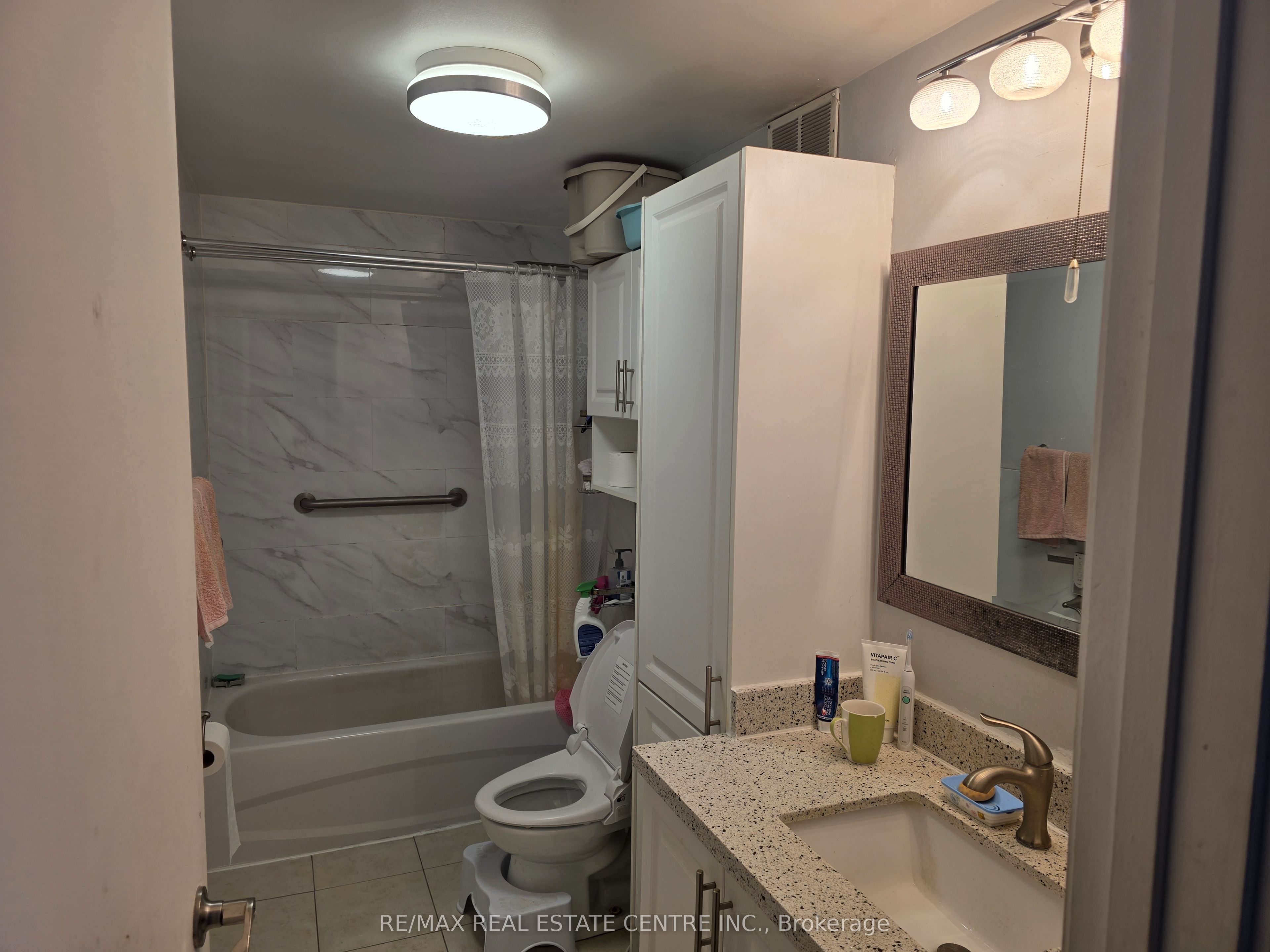 262 Jane Street Property Photo 19