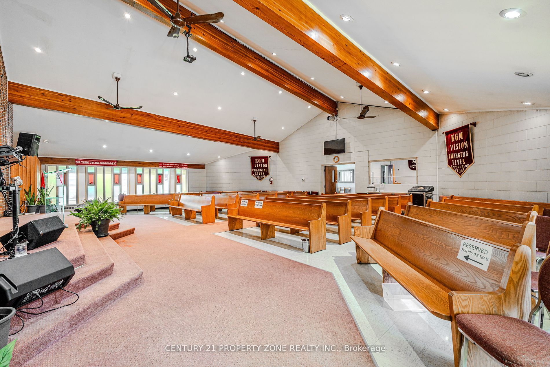 1261 North Sherdian Way Property Photo 3