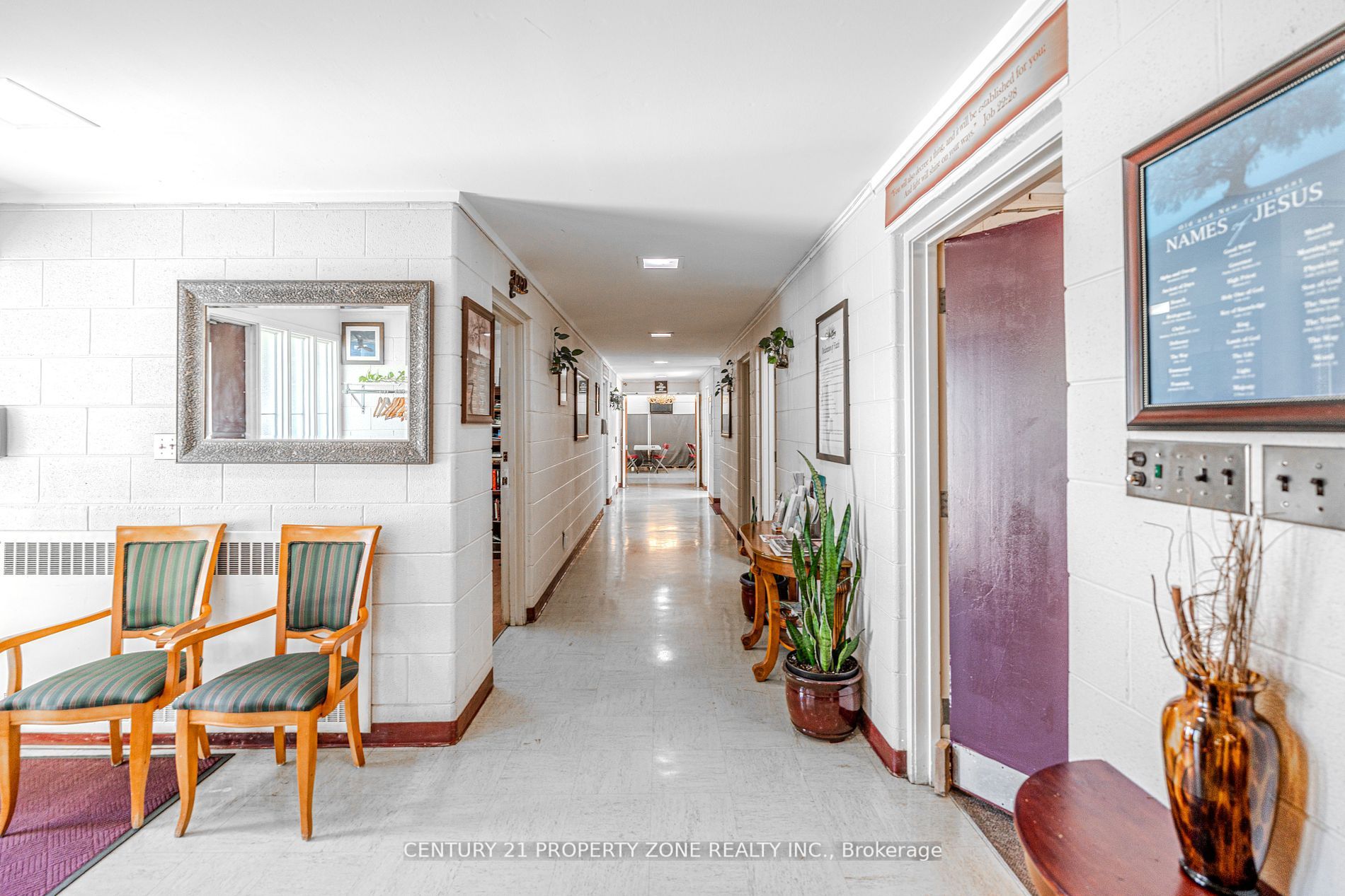 1261 North Sherdian Way Property Photo 10