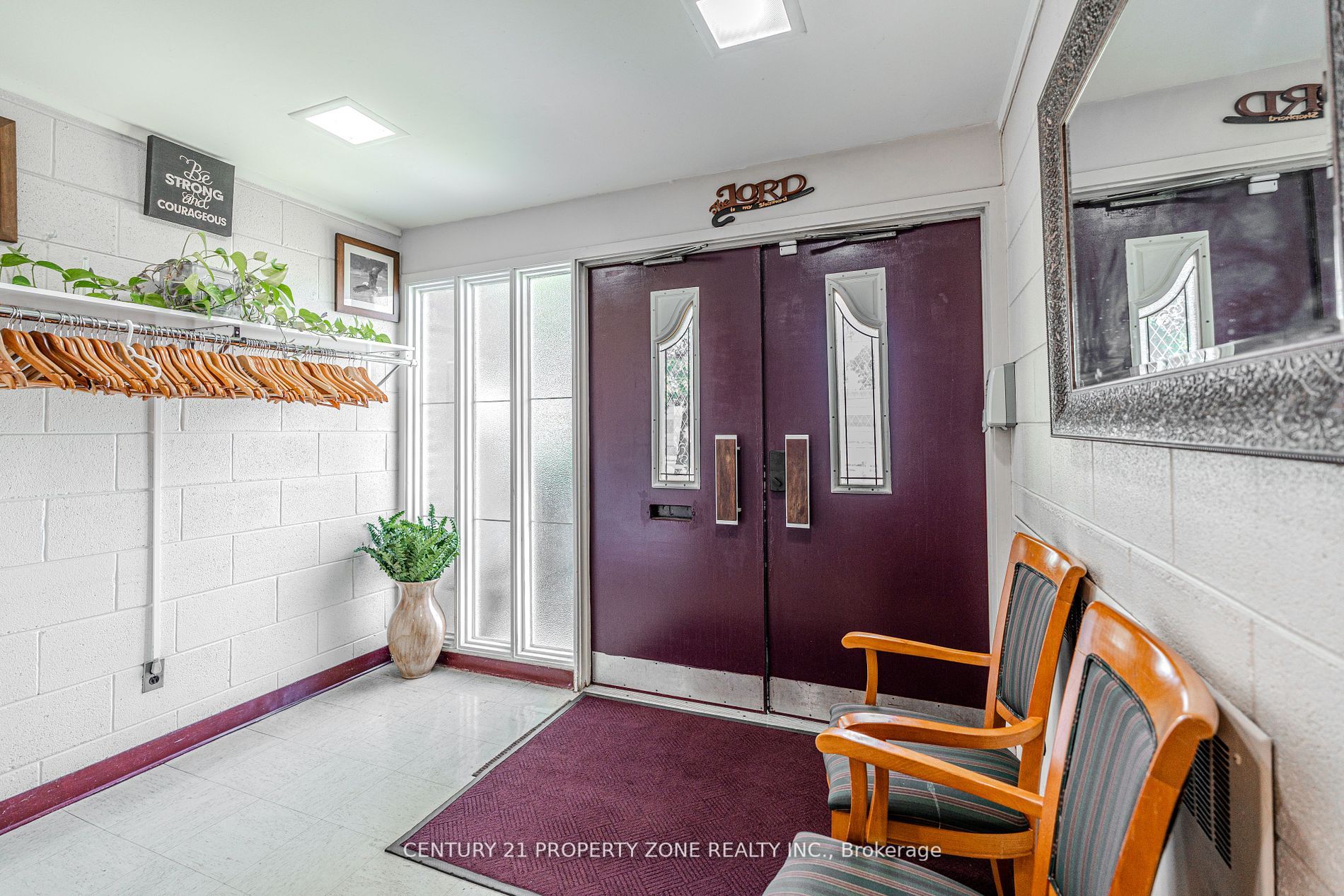 1261 North Sherdian Way Property Photo 11