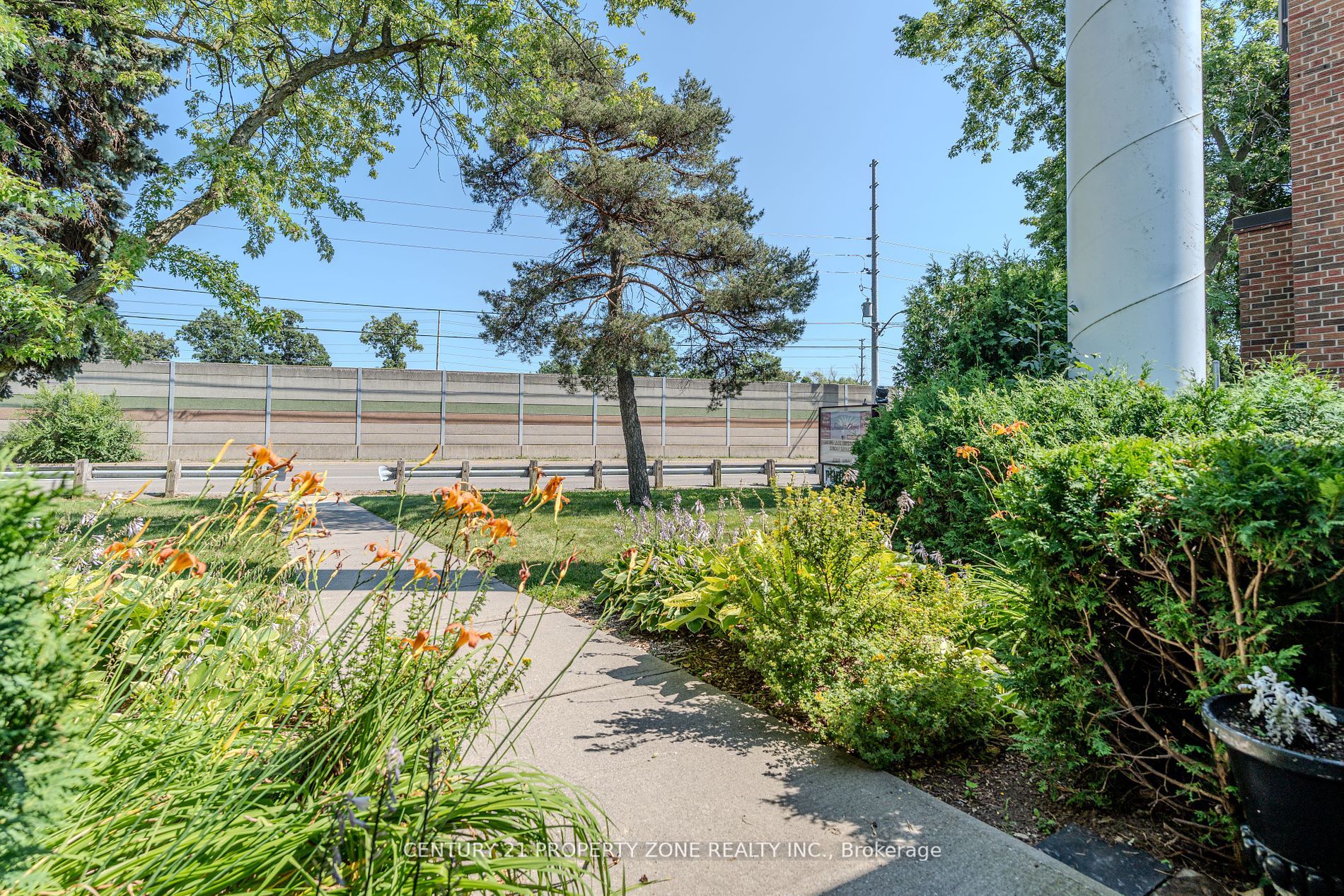 1261 North Sherdian Way Property Photo 26