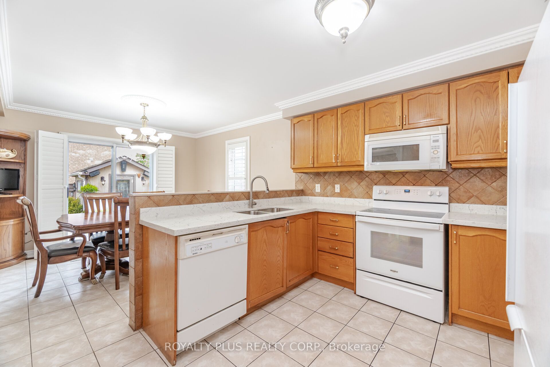 116 Frank Johnston Road Property Photo 15