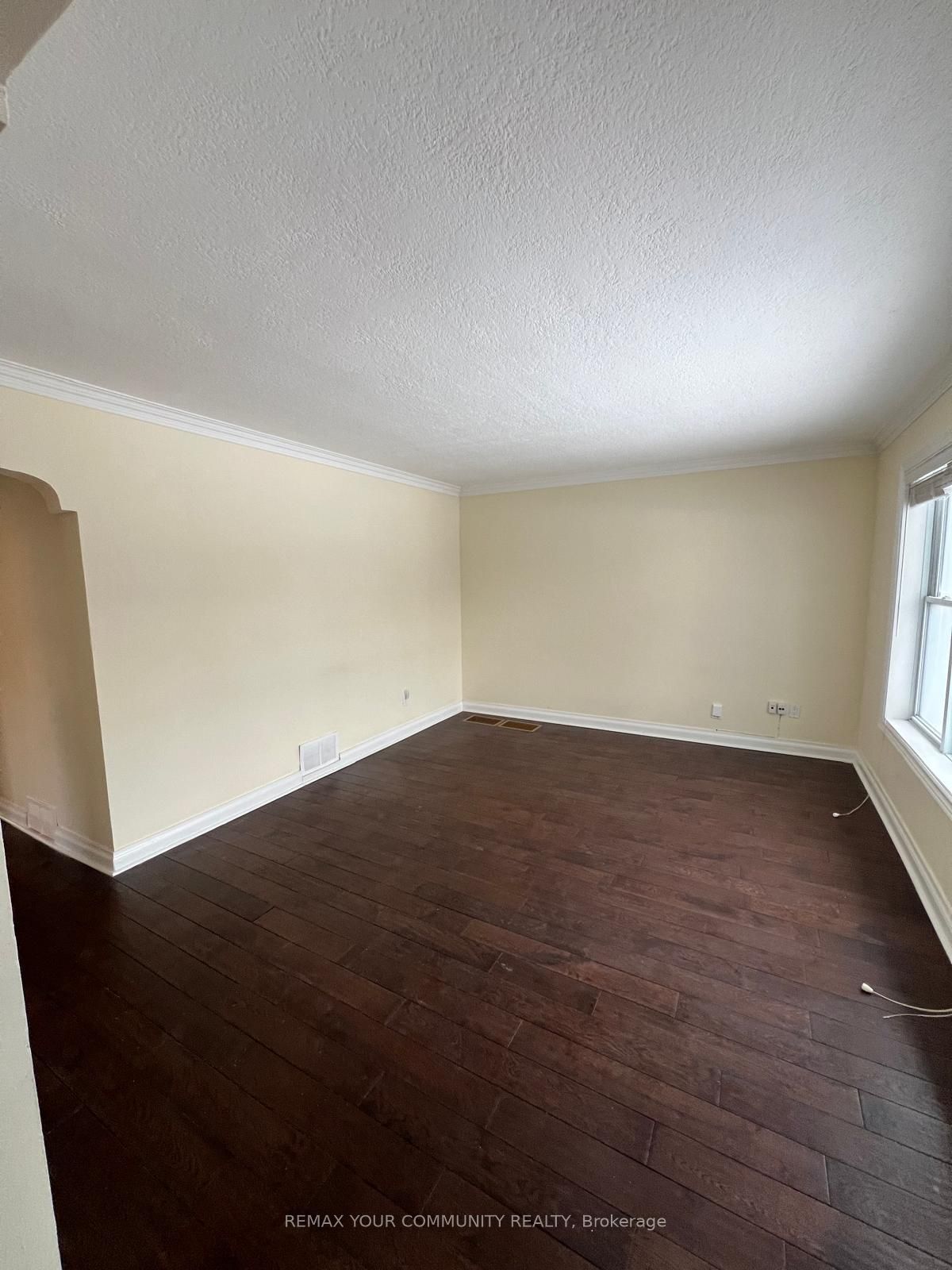 233 Beta Street Upper Property Photo 3