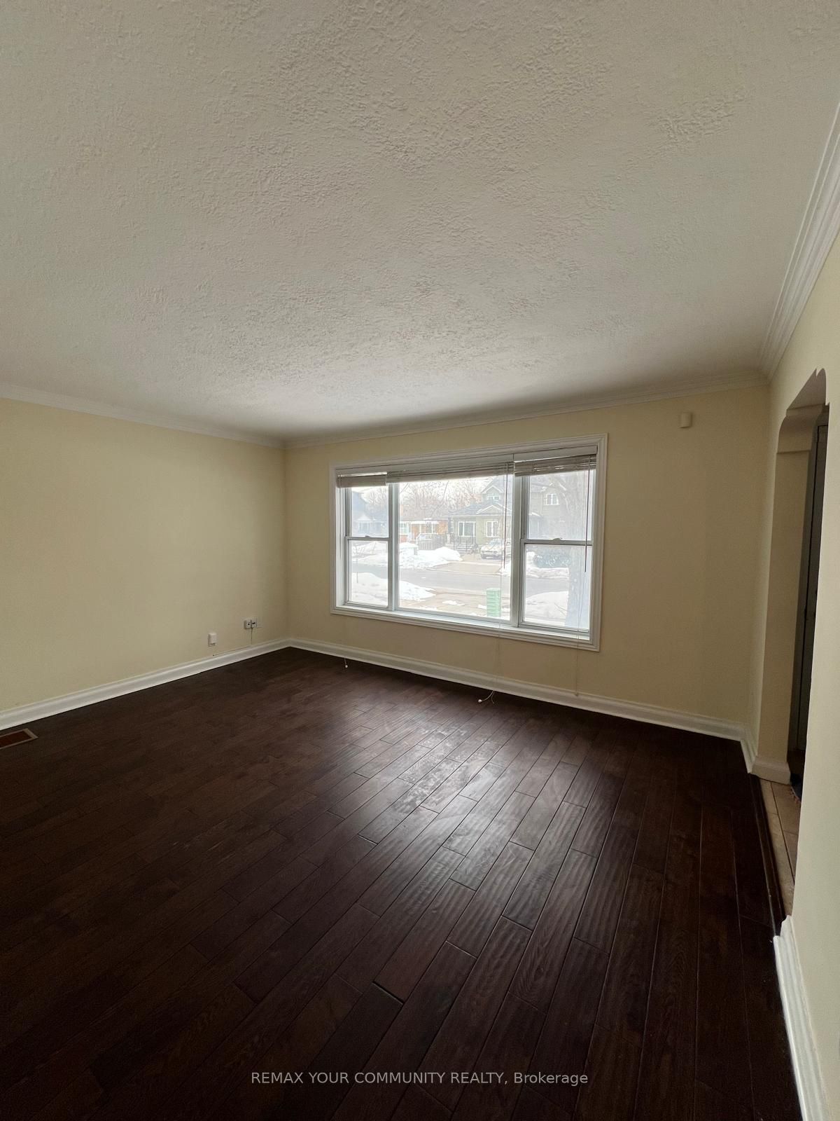 233 Beta Street Upper Property Photo 10