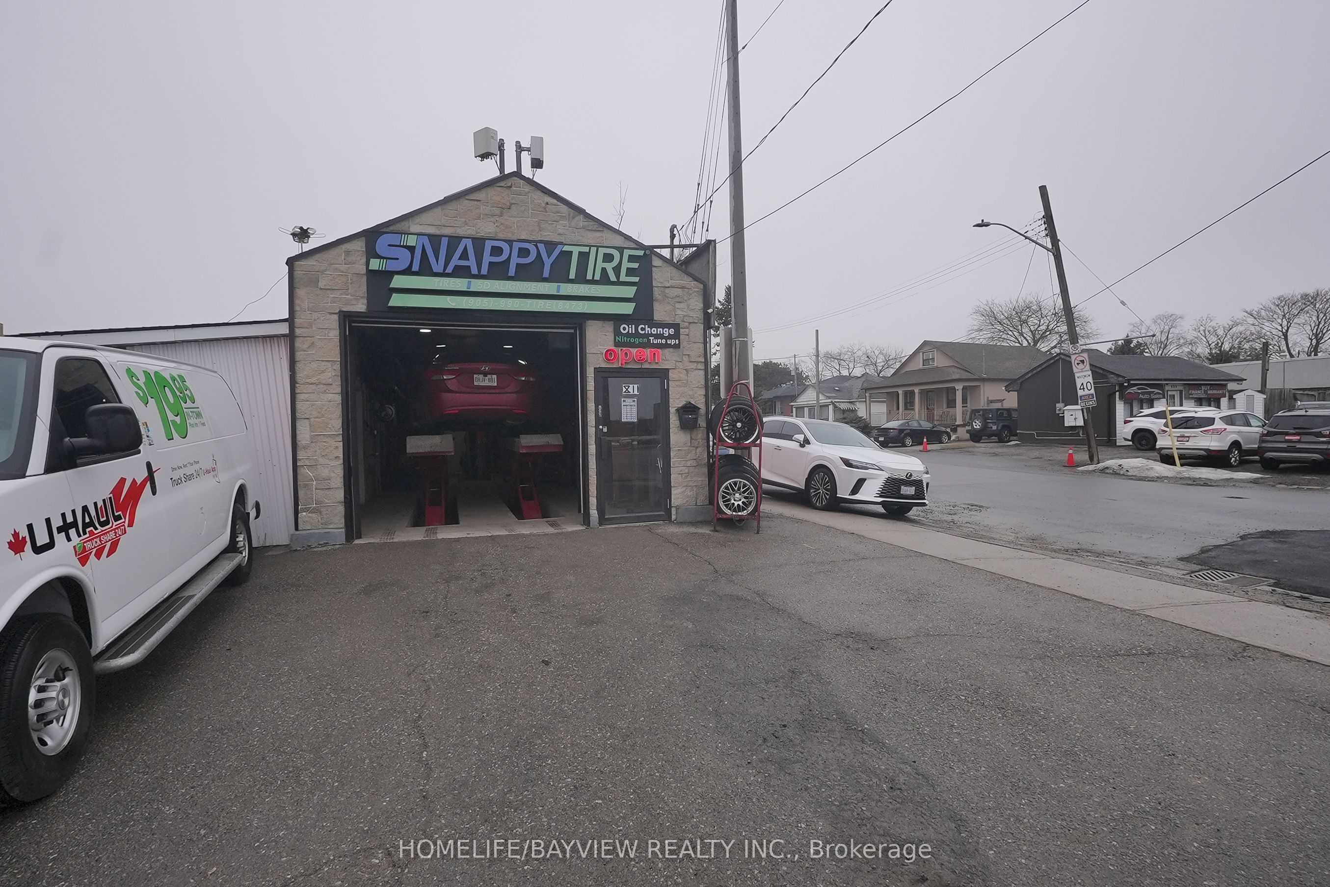 811 Lakeshore Road E