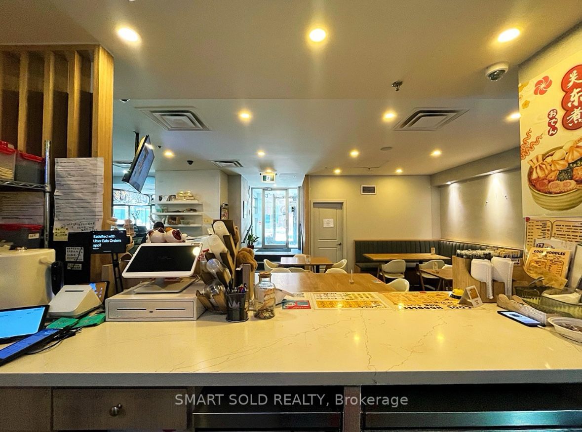 265 Enfield Pl Place A100 Property Photo 3