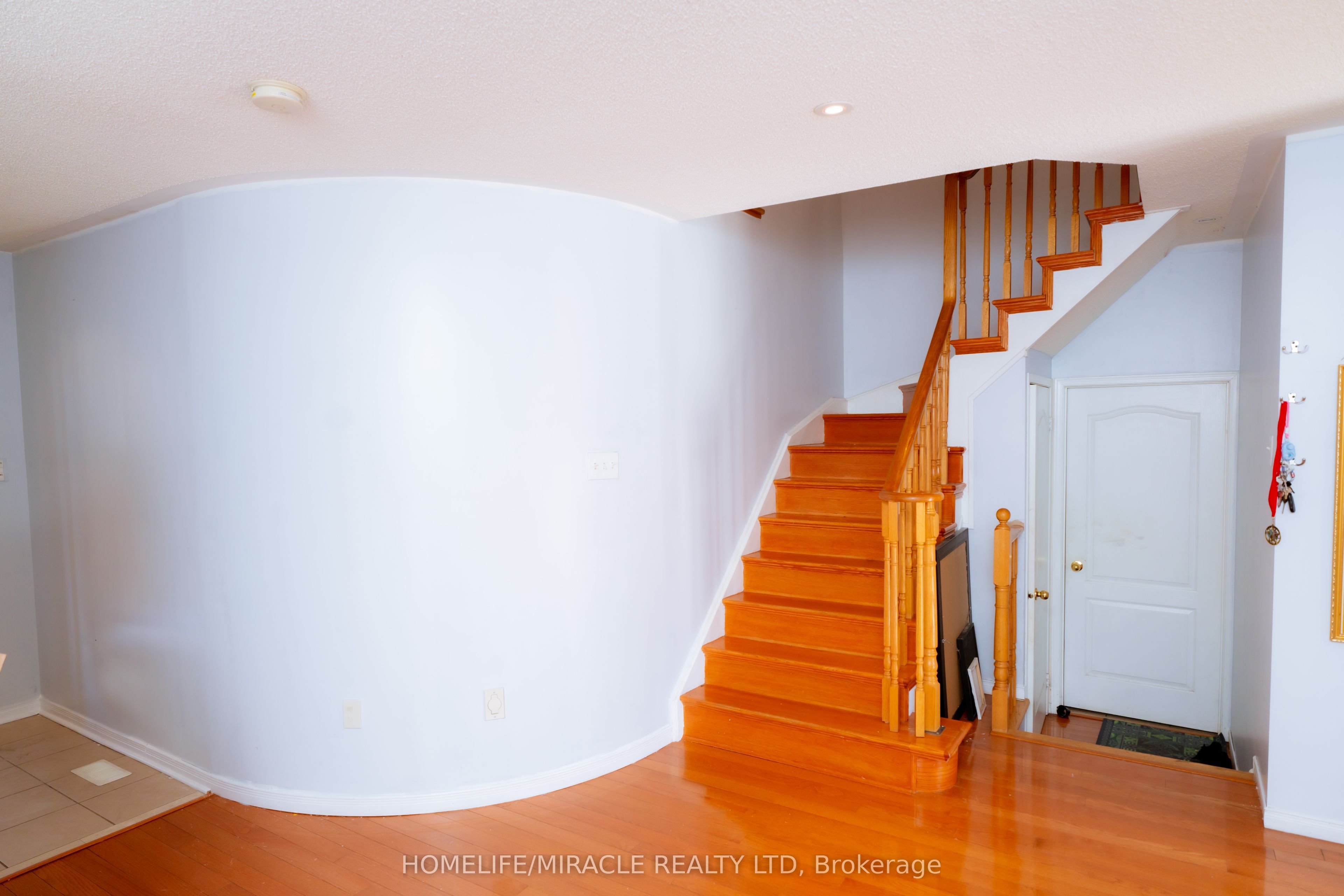 16 Dunure Crescent Property Photo 10