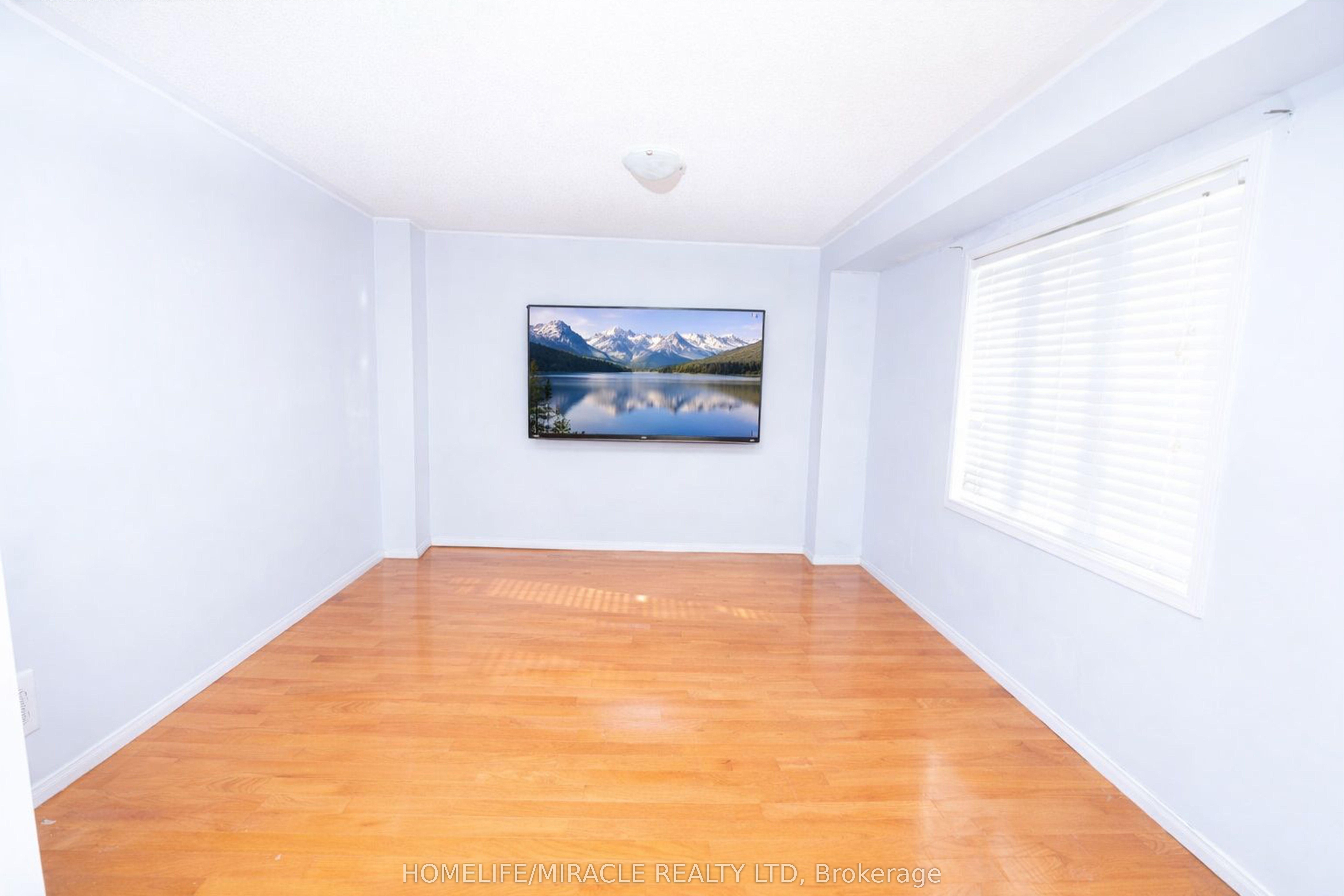 16 Dunure Crescent Property Photo 11