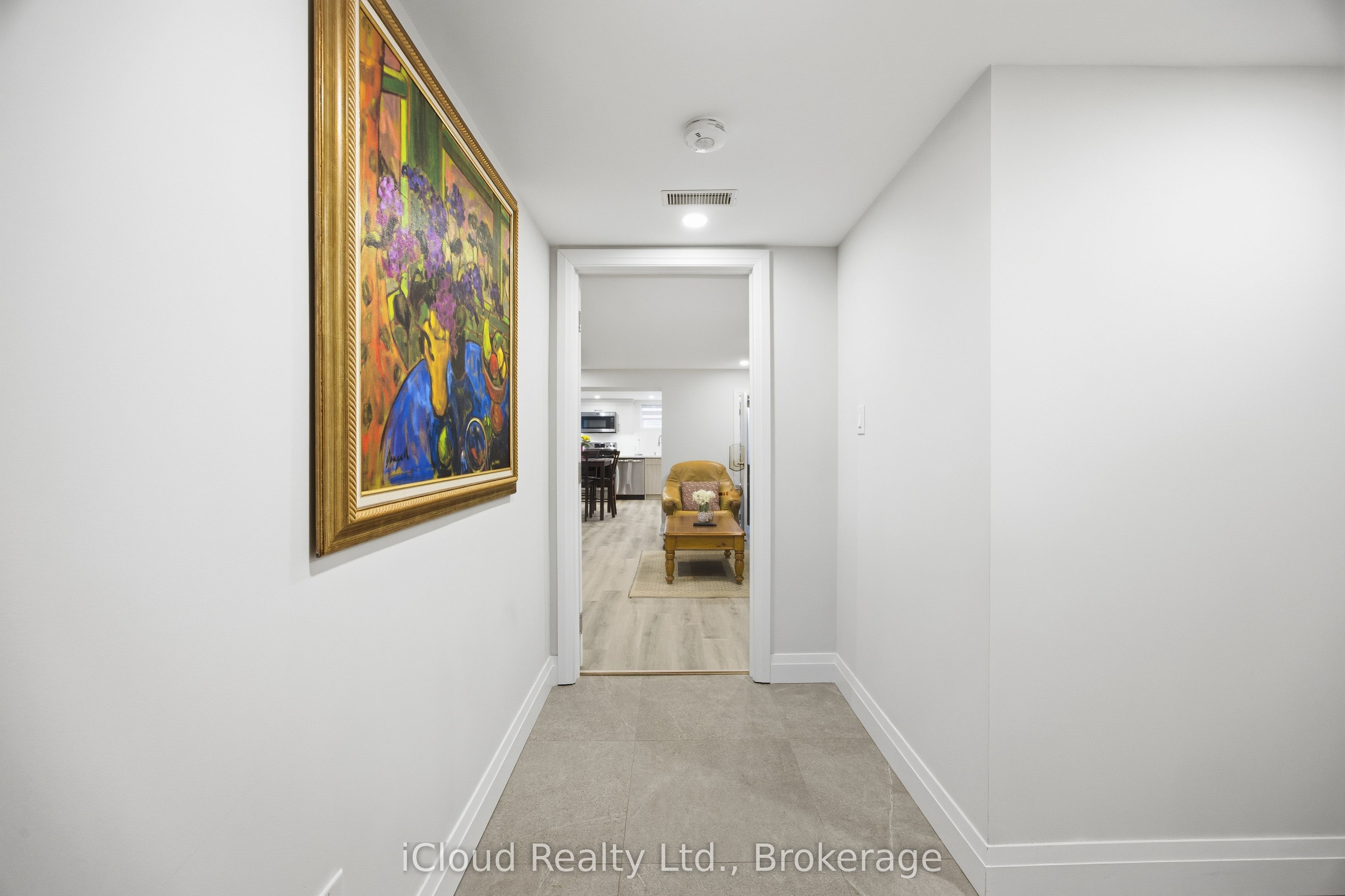 23 Swanhurst Boulevard B Property Photo 22