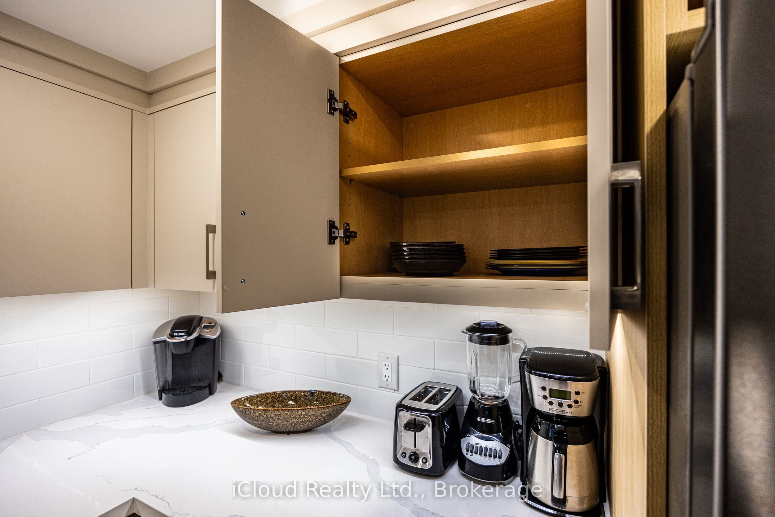 23 Swanhurst Boulevard B Property Photo 29