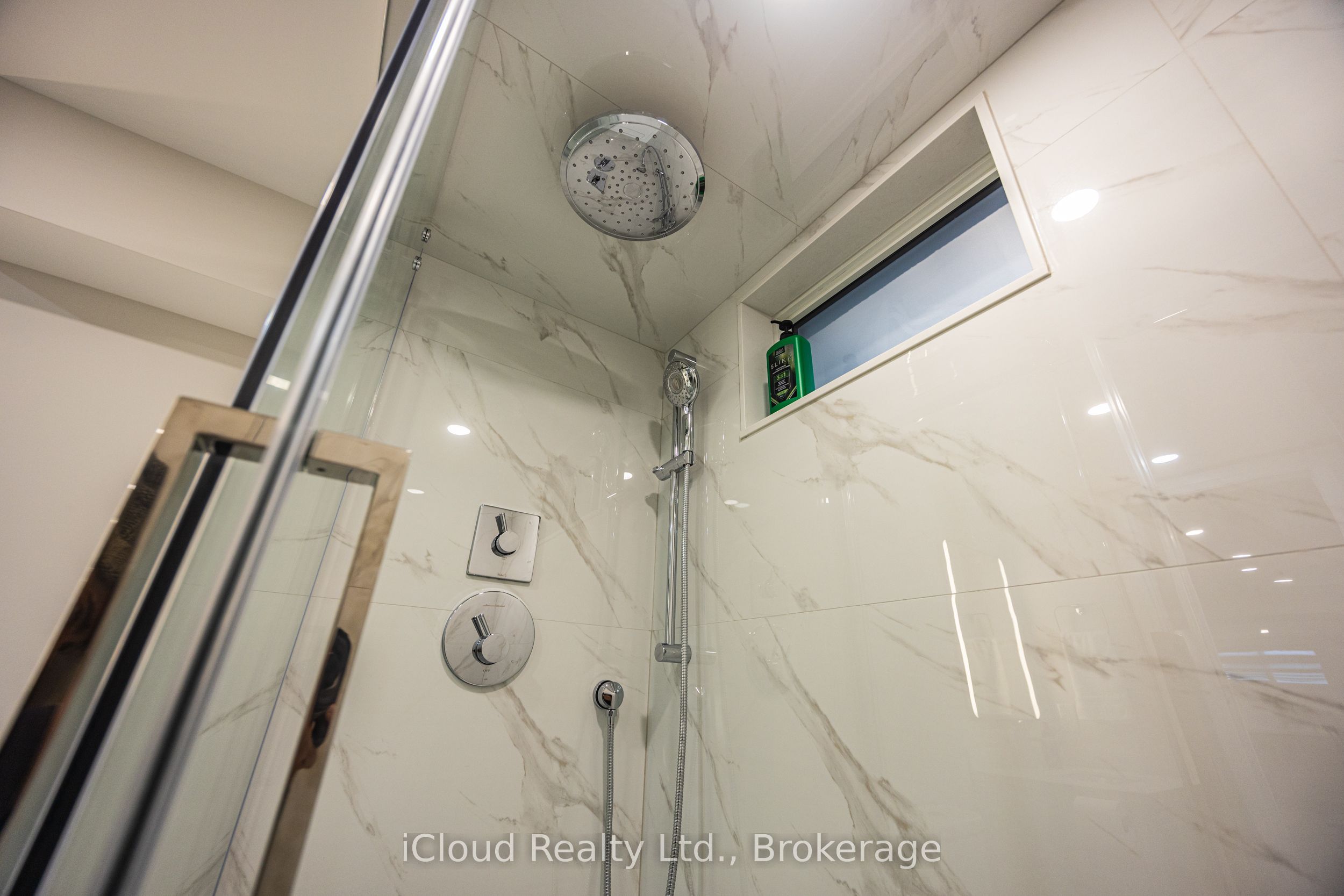 23 Swanhurst Boulevard B Property Photo 35