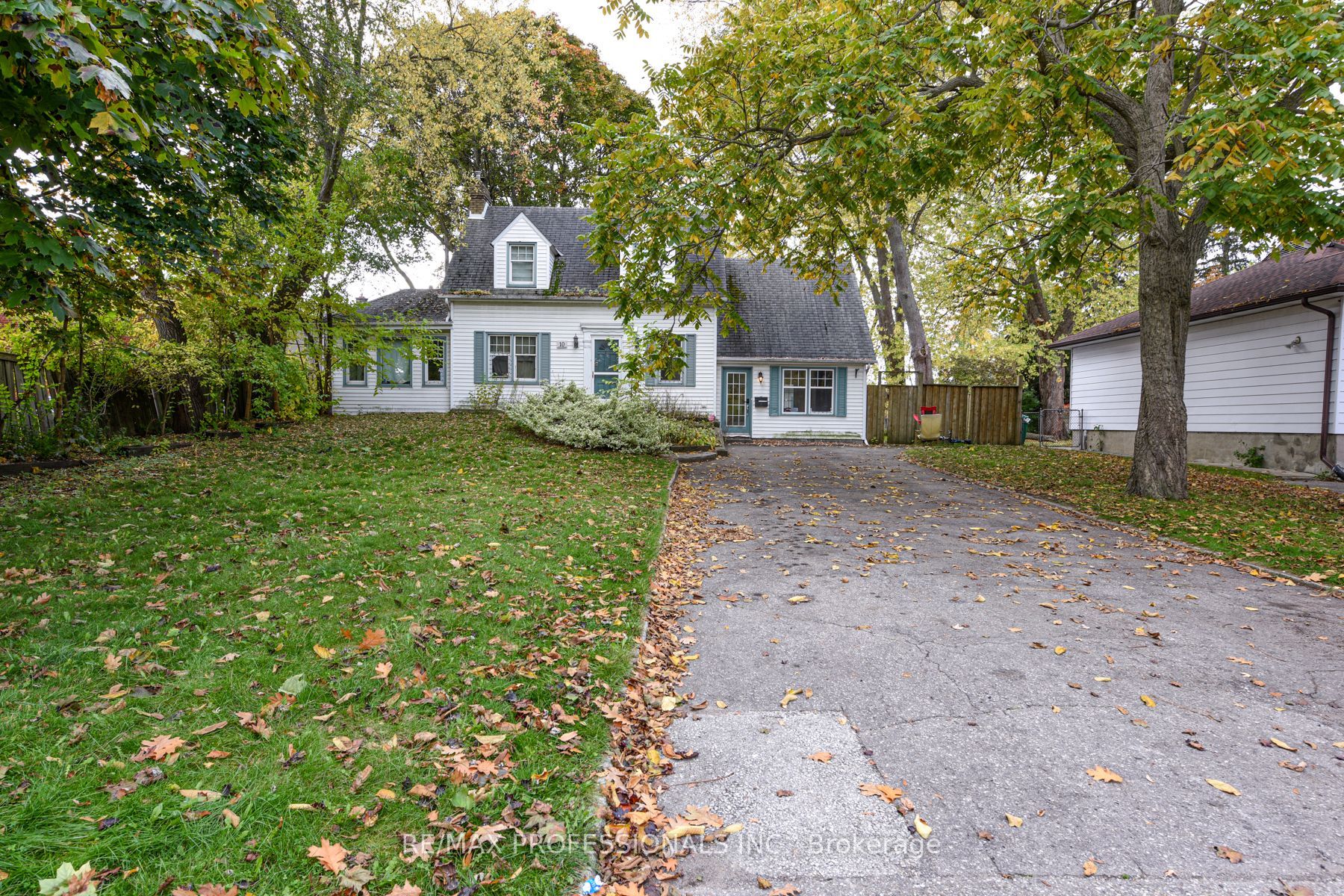 10 Broadview Avenue Property Photo 1