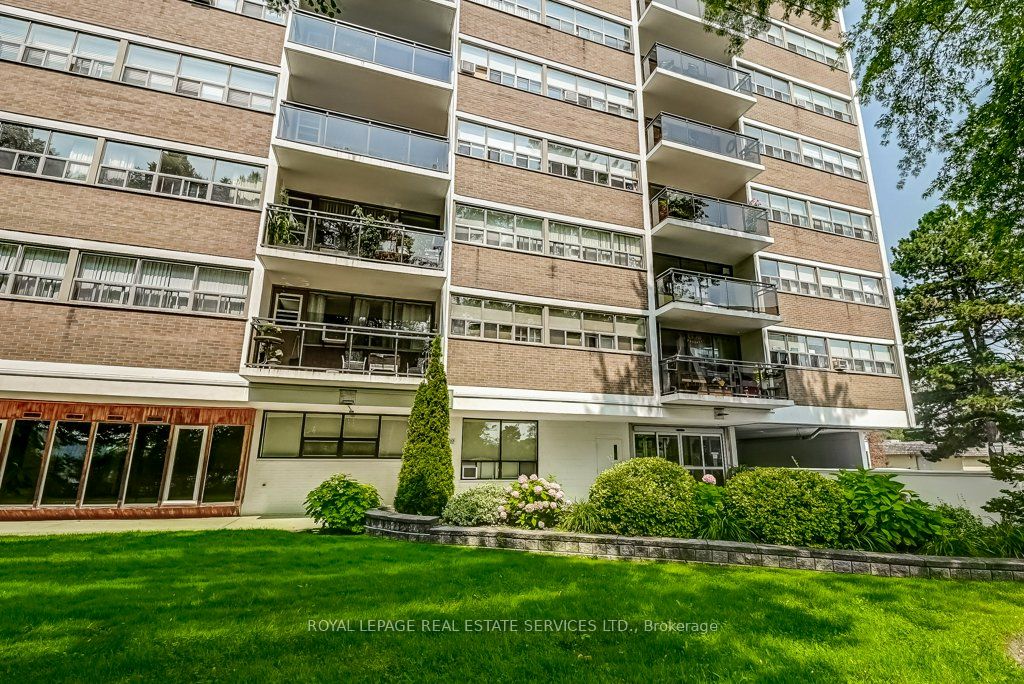 212 Kerr Street 601 Property Photo 5