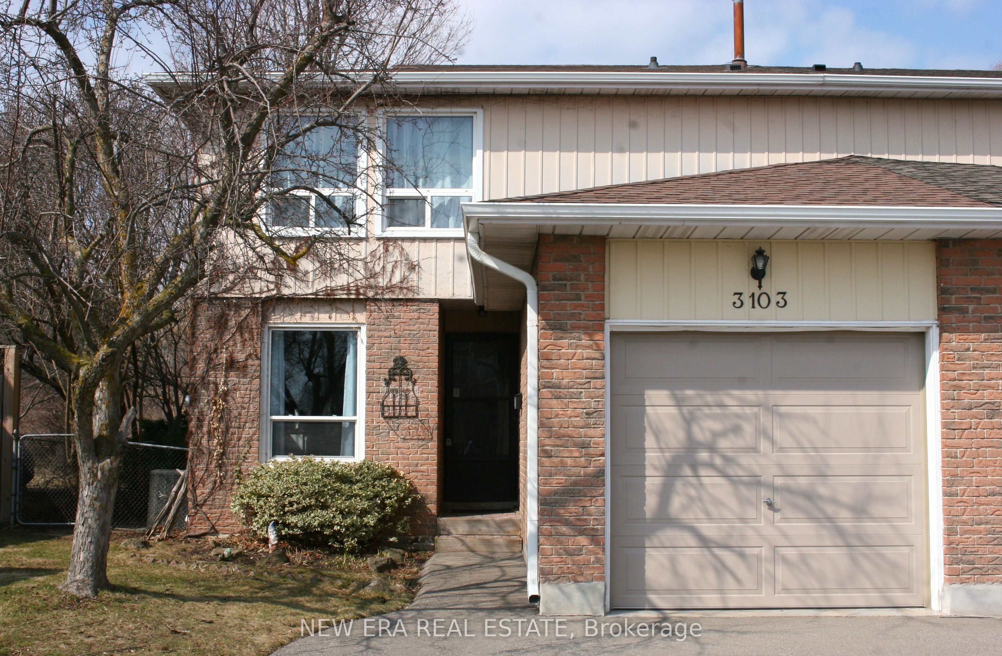 3103 Autumn Hill Crescent Property Photo 1