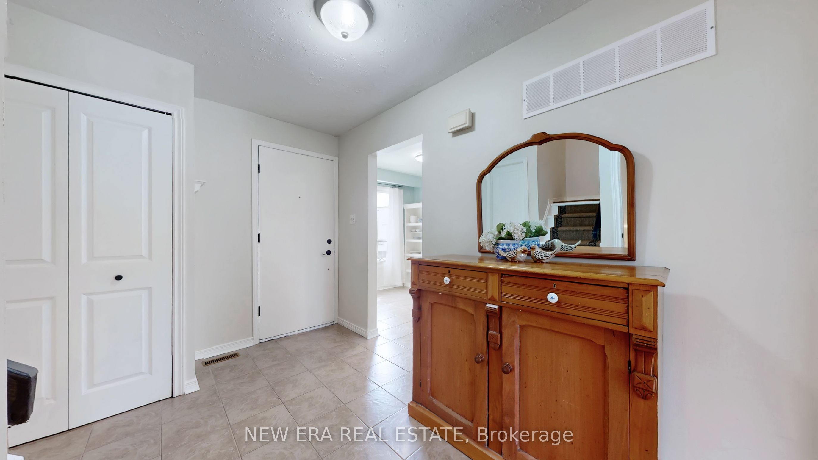 3103 Autumn Hill Crescent Property Photo 8