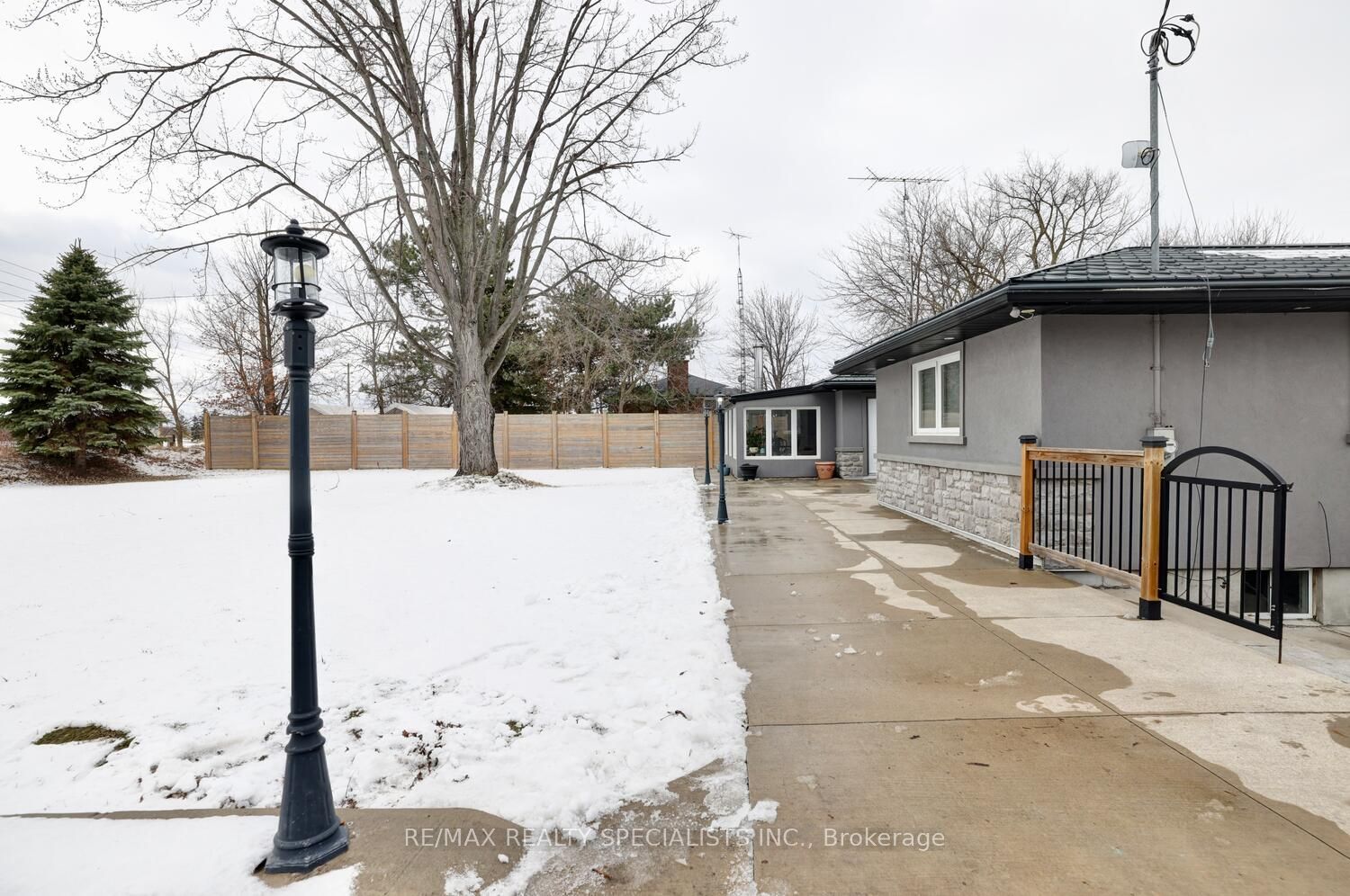 1181 Lower Base Line E Property Photo 46
