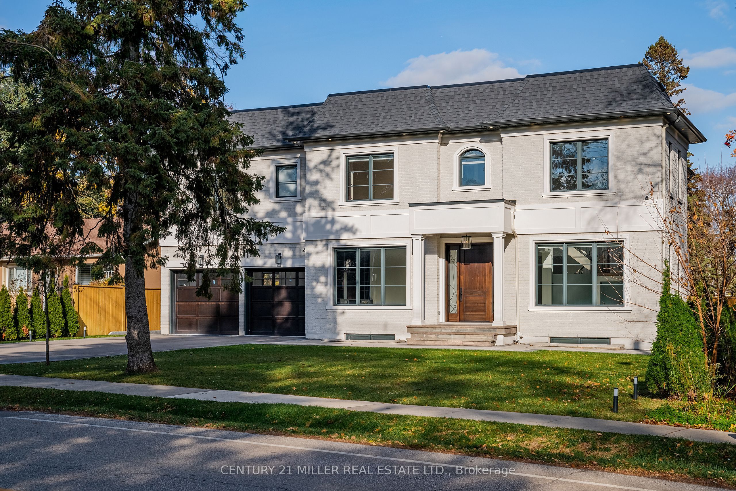 481 Chartwell Road Property Photo 2