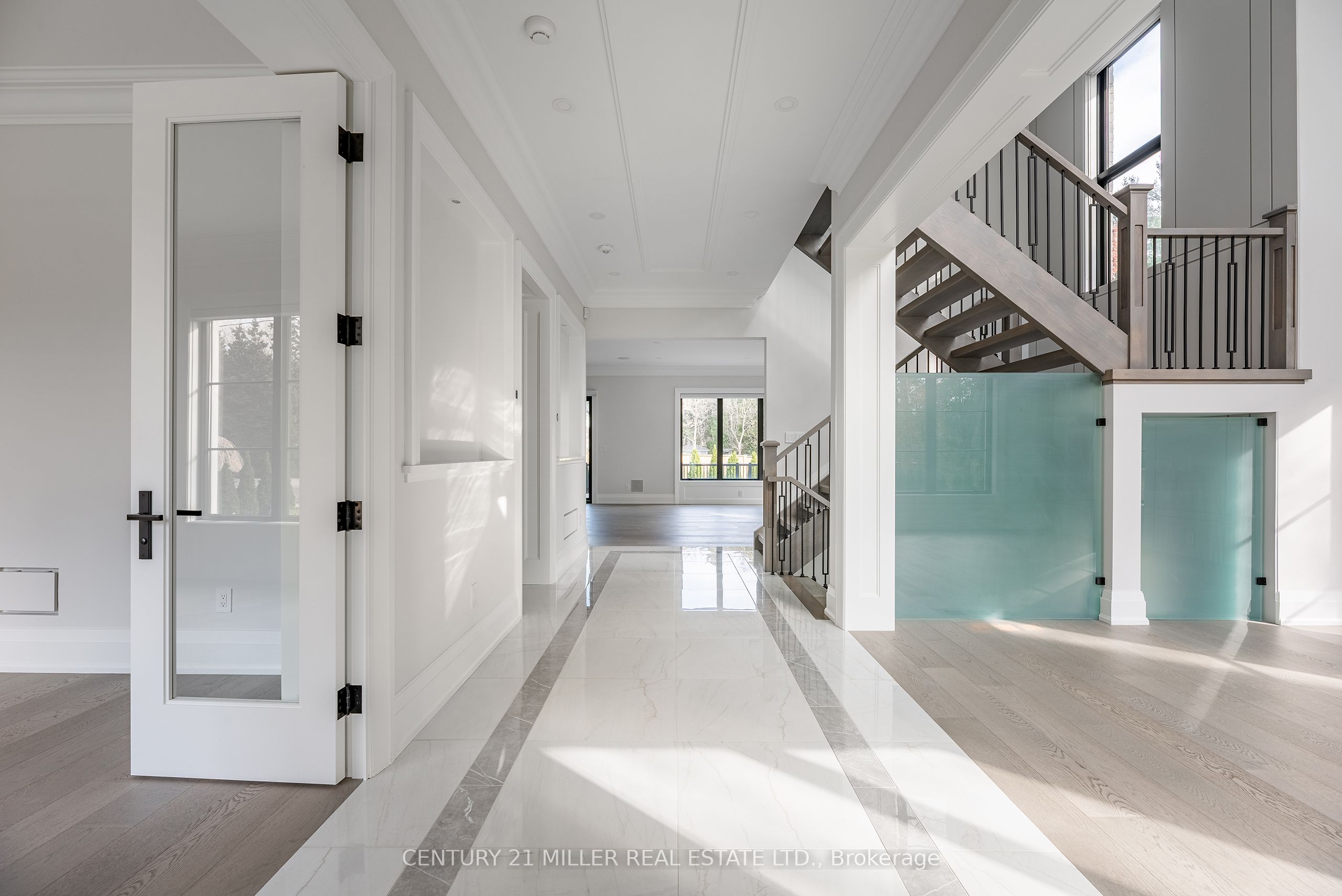 481 Chartwell Road Property Photo 4