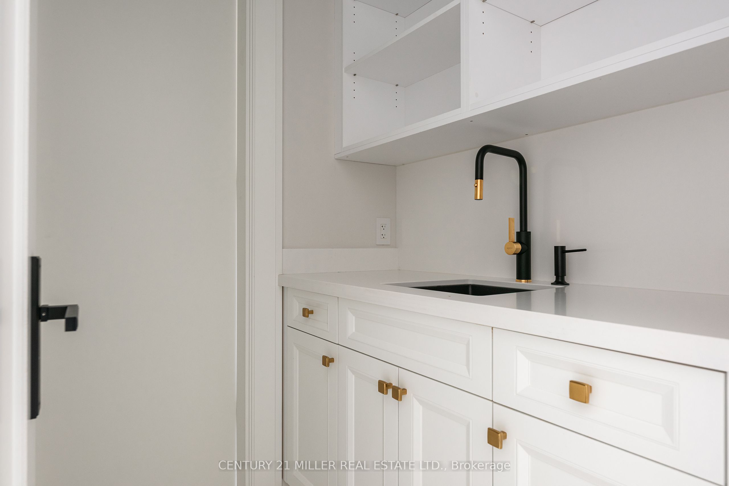 481 Chartwell Road Property Photo 19