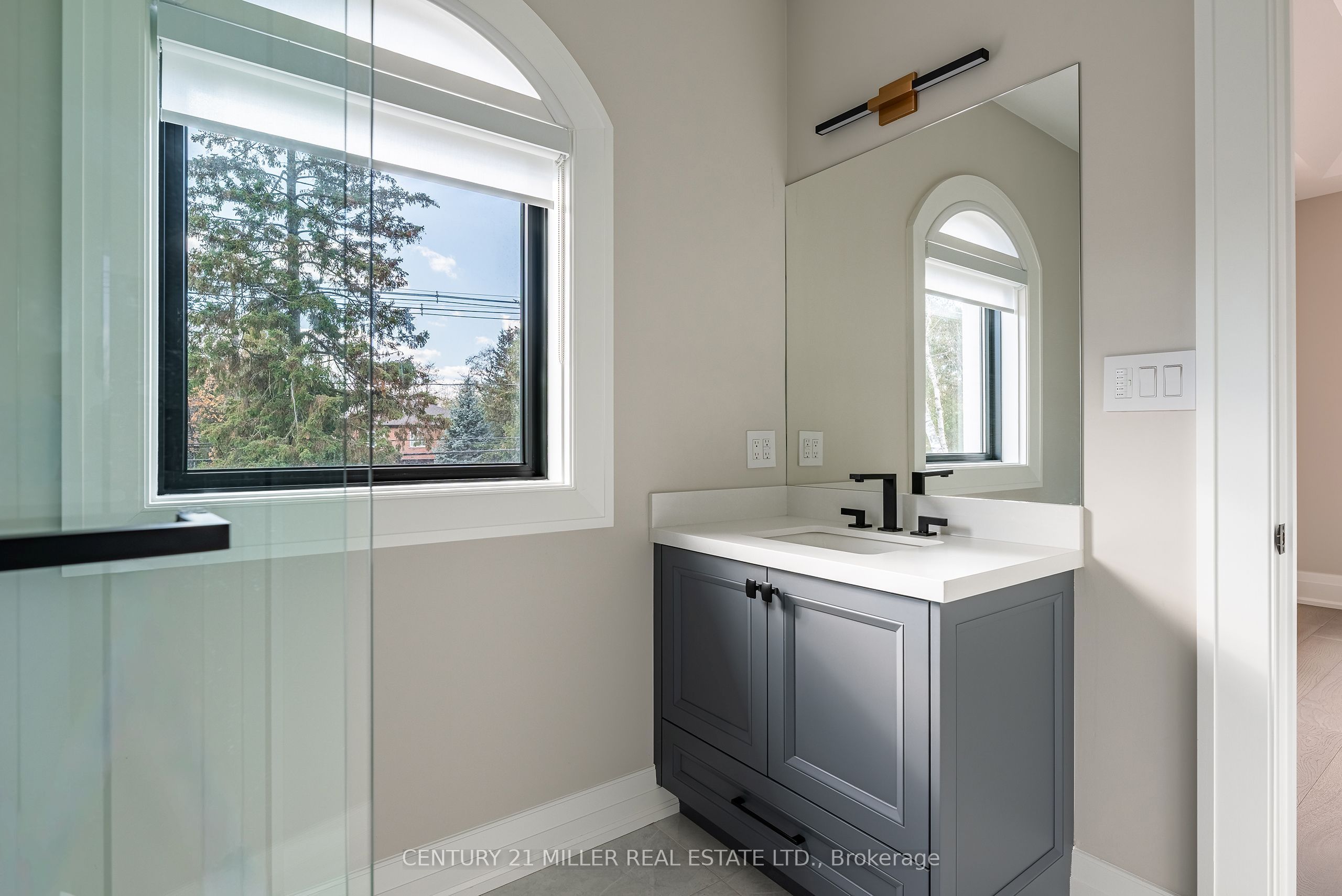 481 Chartwell Road Property Photo 31