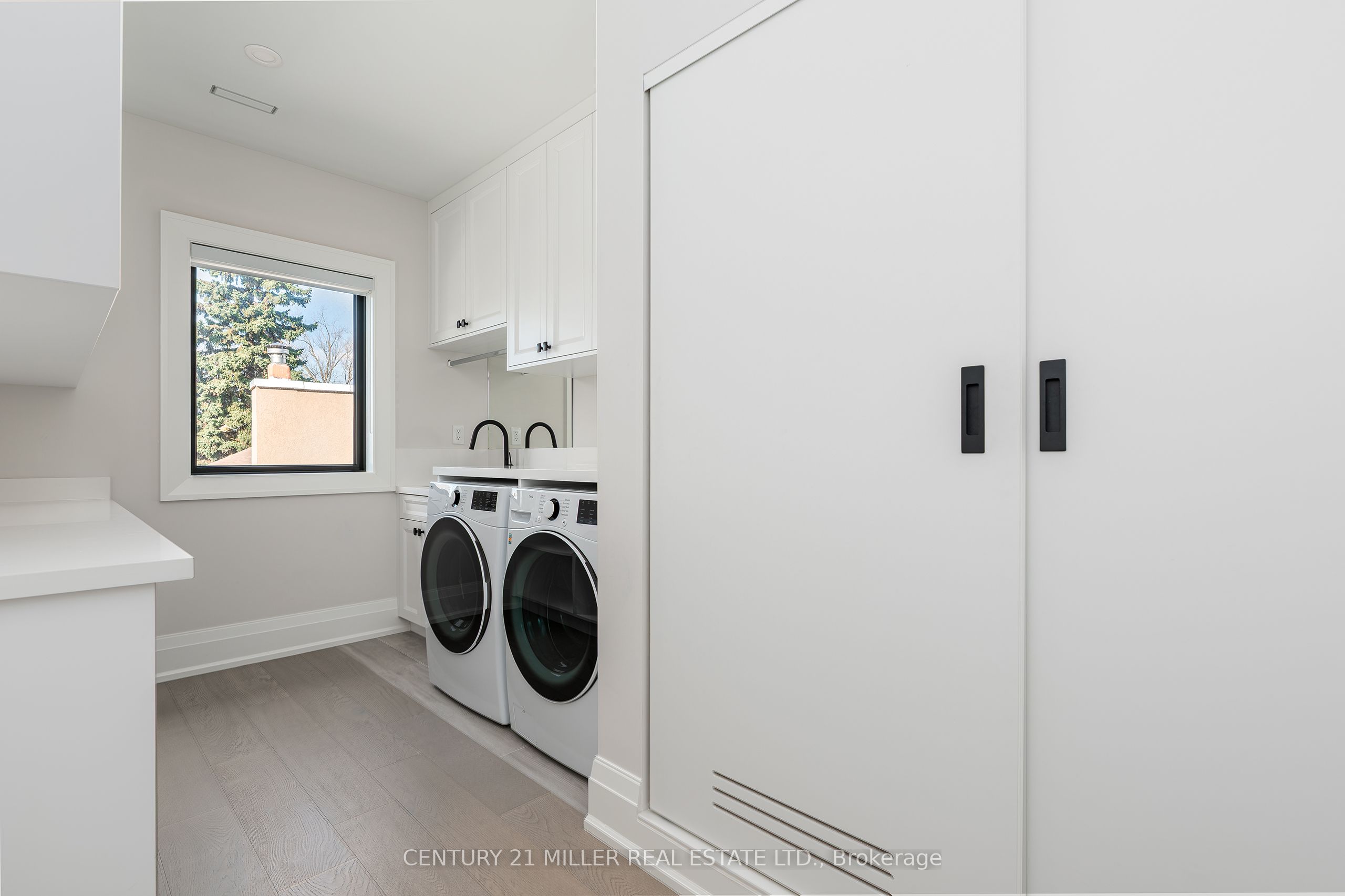 481 Chartwell Road Property Photo 33