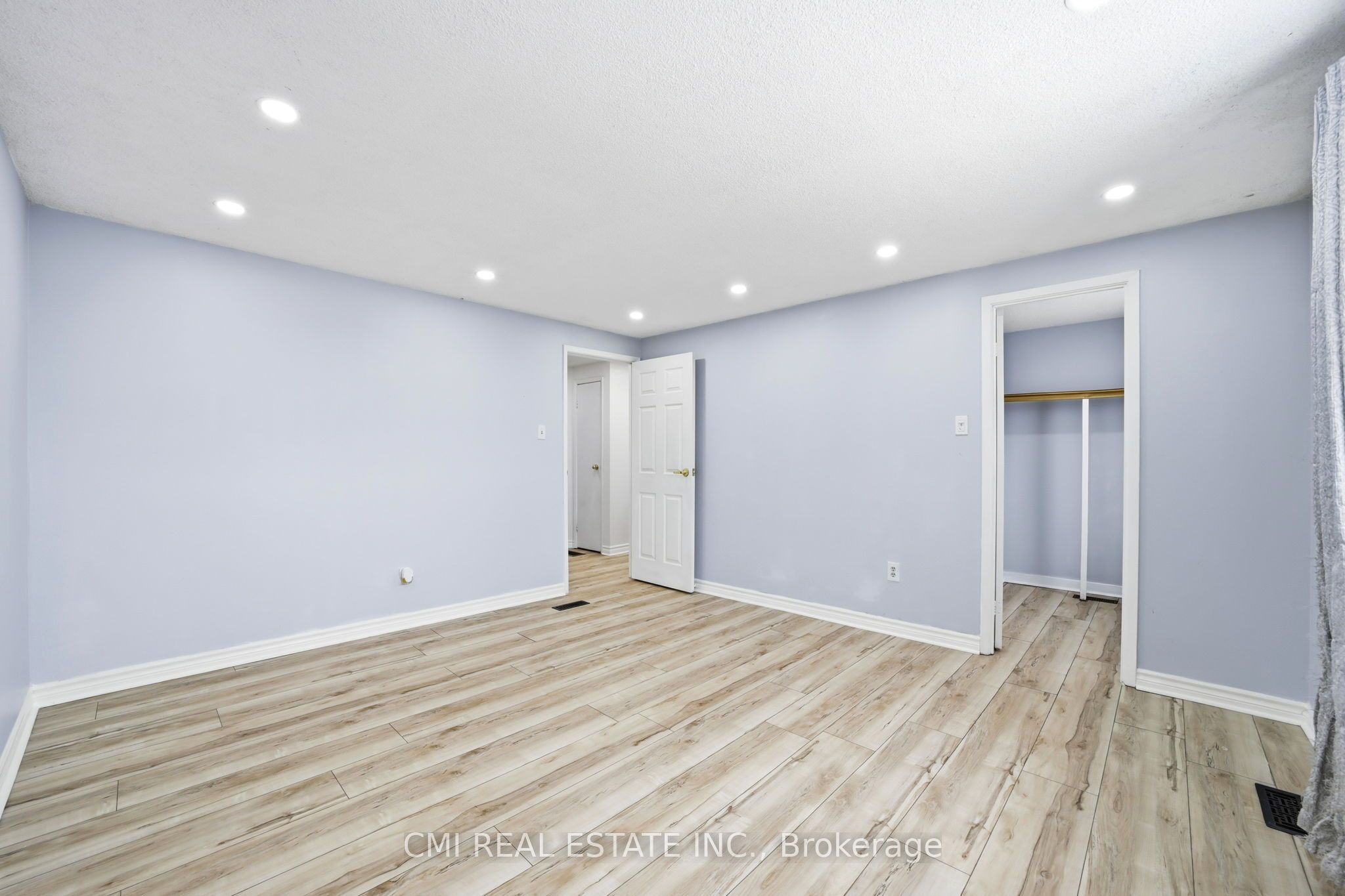 1538 Lancaster Drive 116 Property Photo 25
