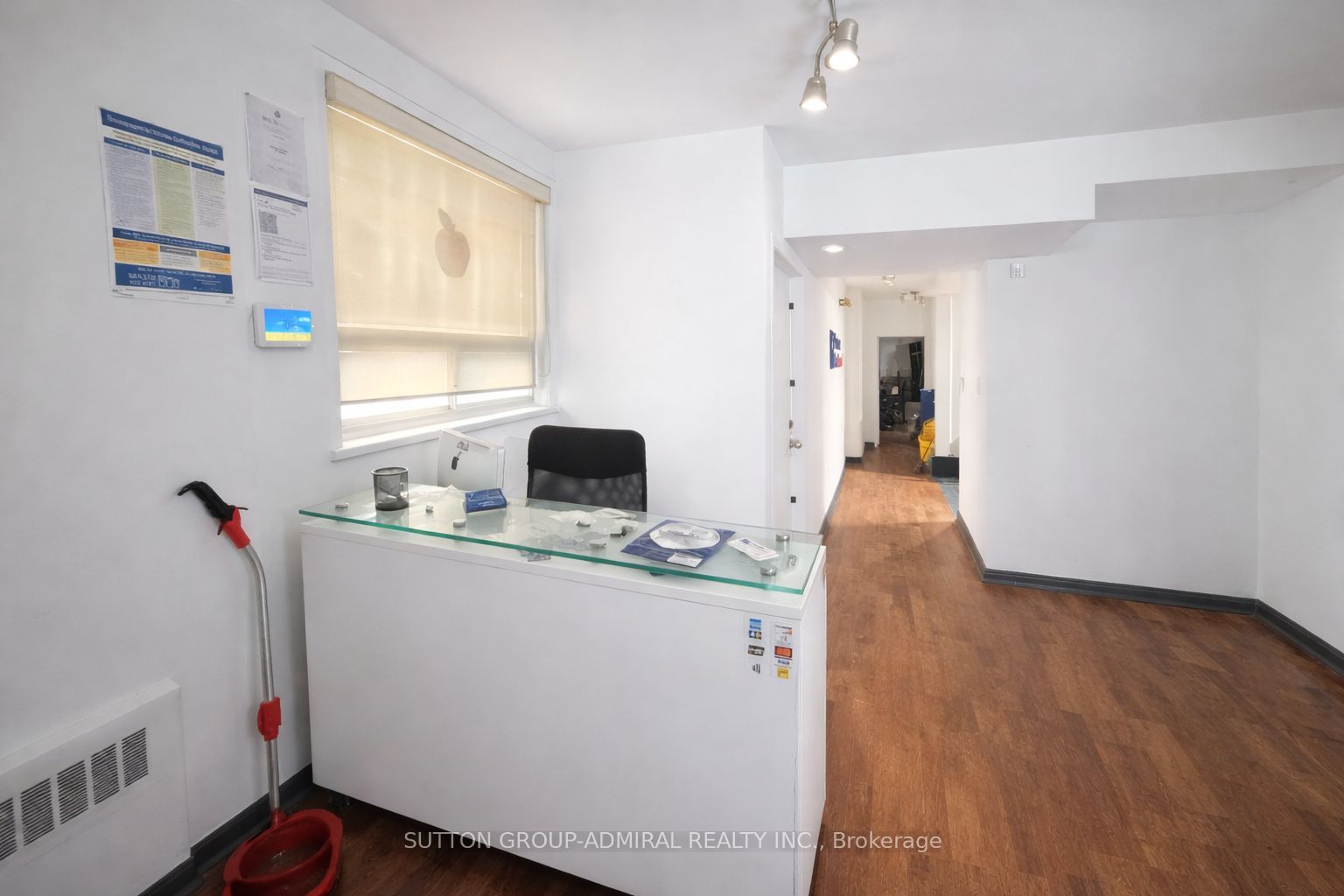 2000 Eglinton Avenue W Property Photo 4