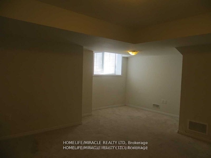 142 Golden Springs Drive Property Photo 16