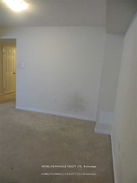 142 Golden Springs Drive Property Photo 17