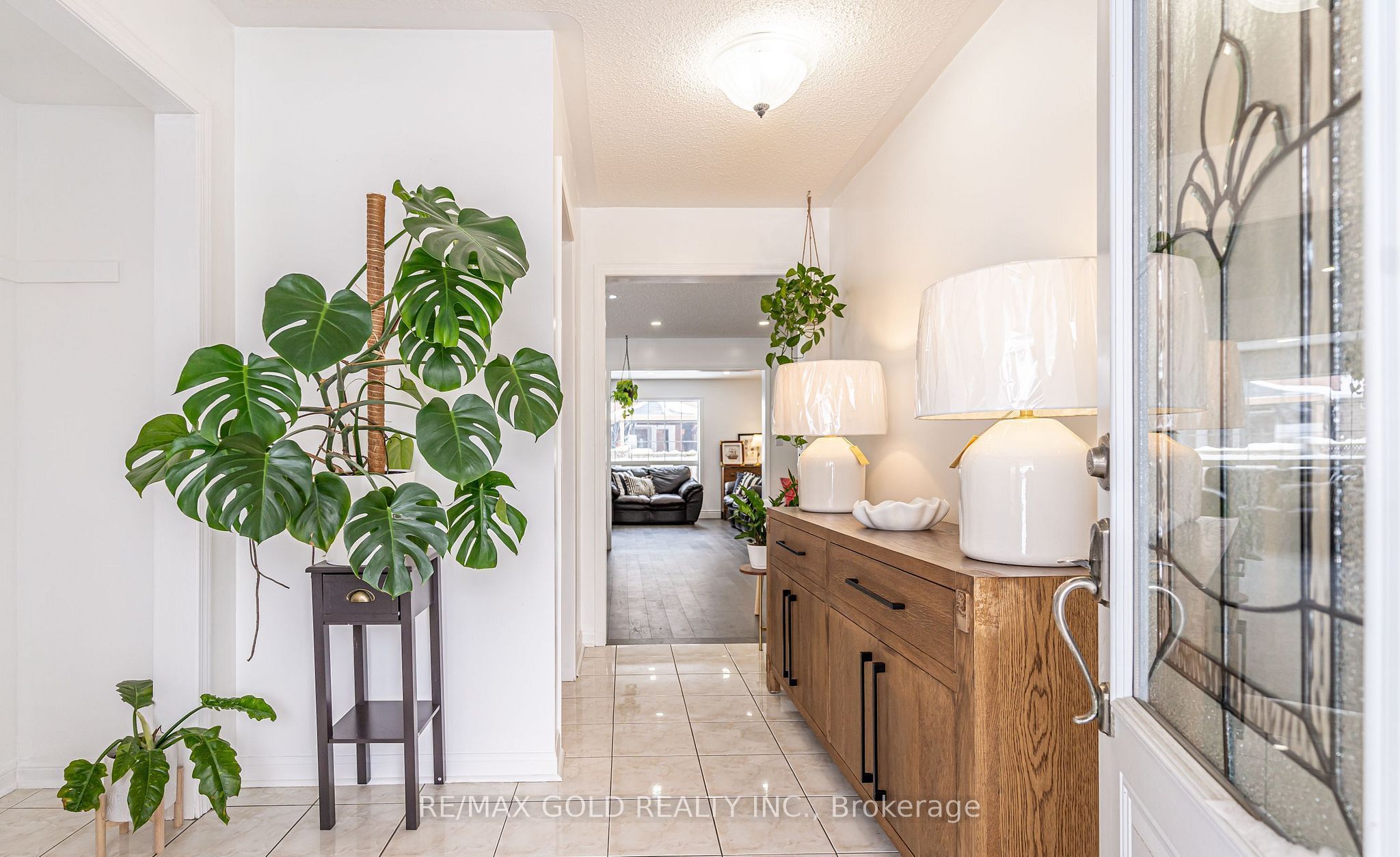 2 Zimmer Street Property Photo 5
