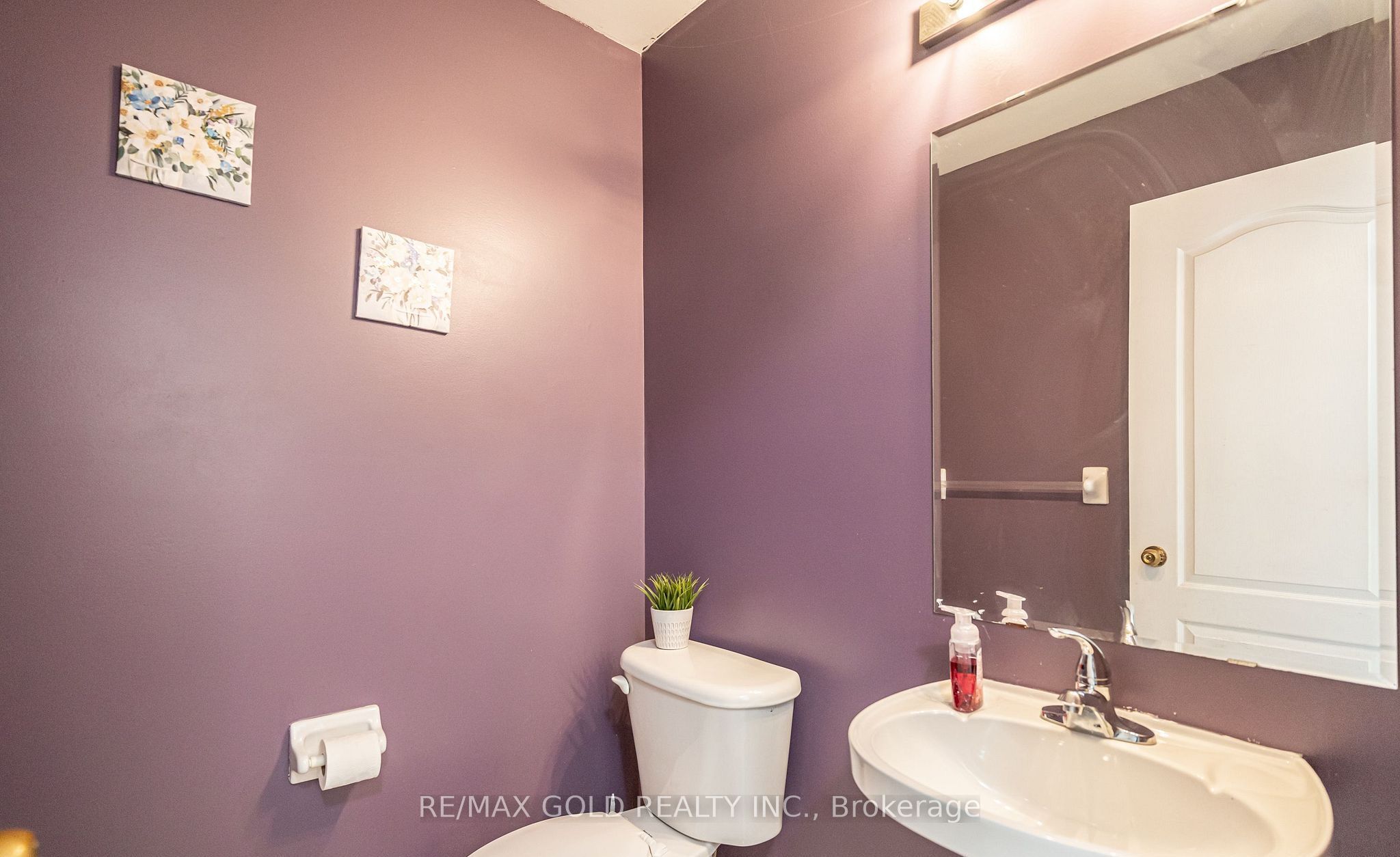 2 Zimmer Street Property Photo 19
